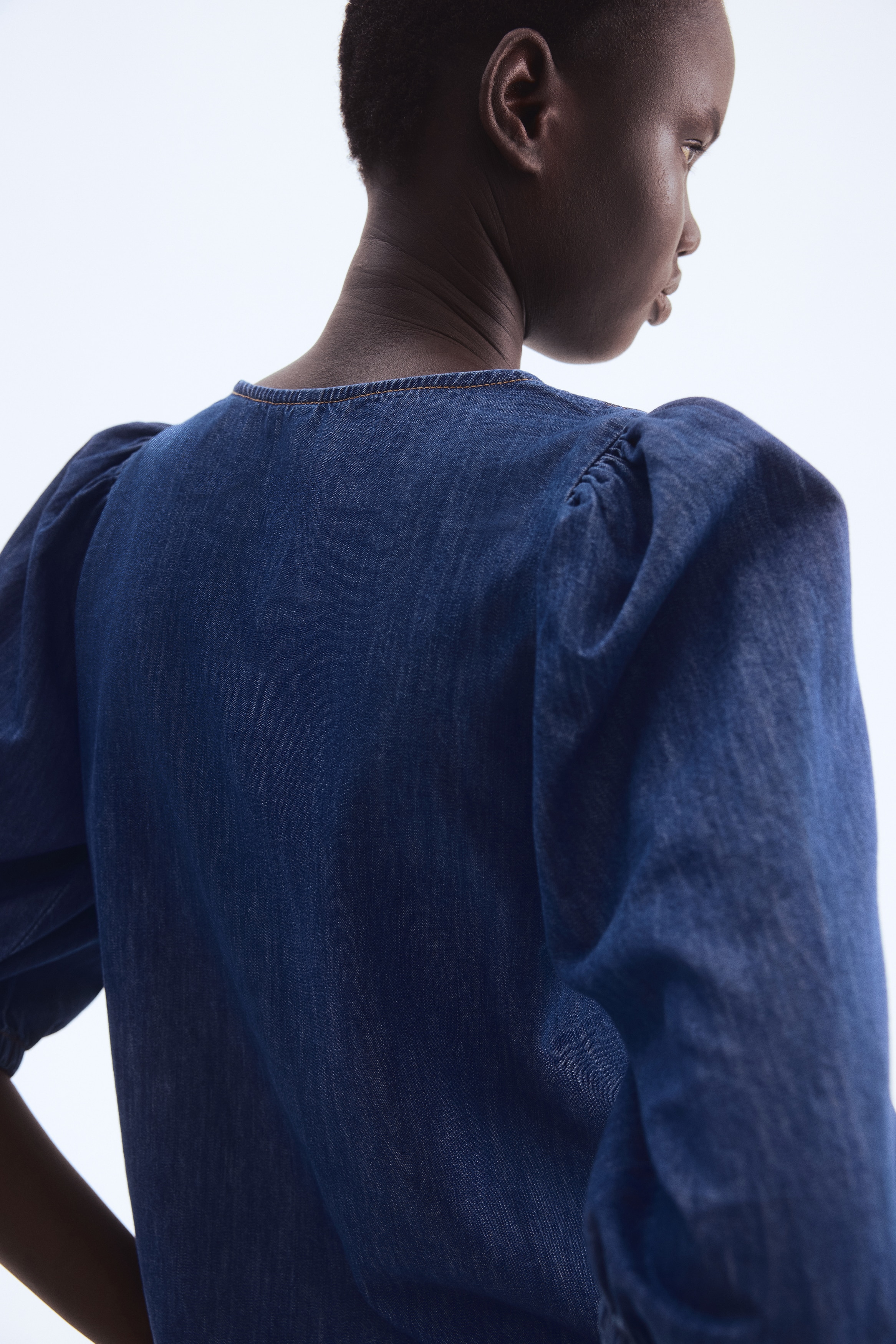 Balloon-sleeved denim blouse