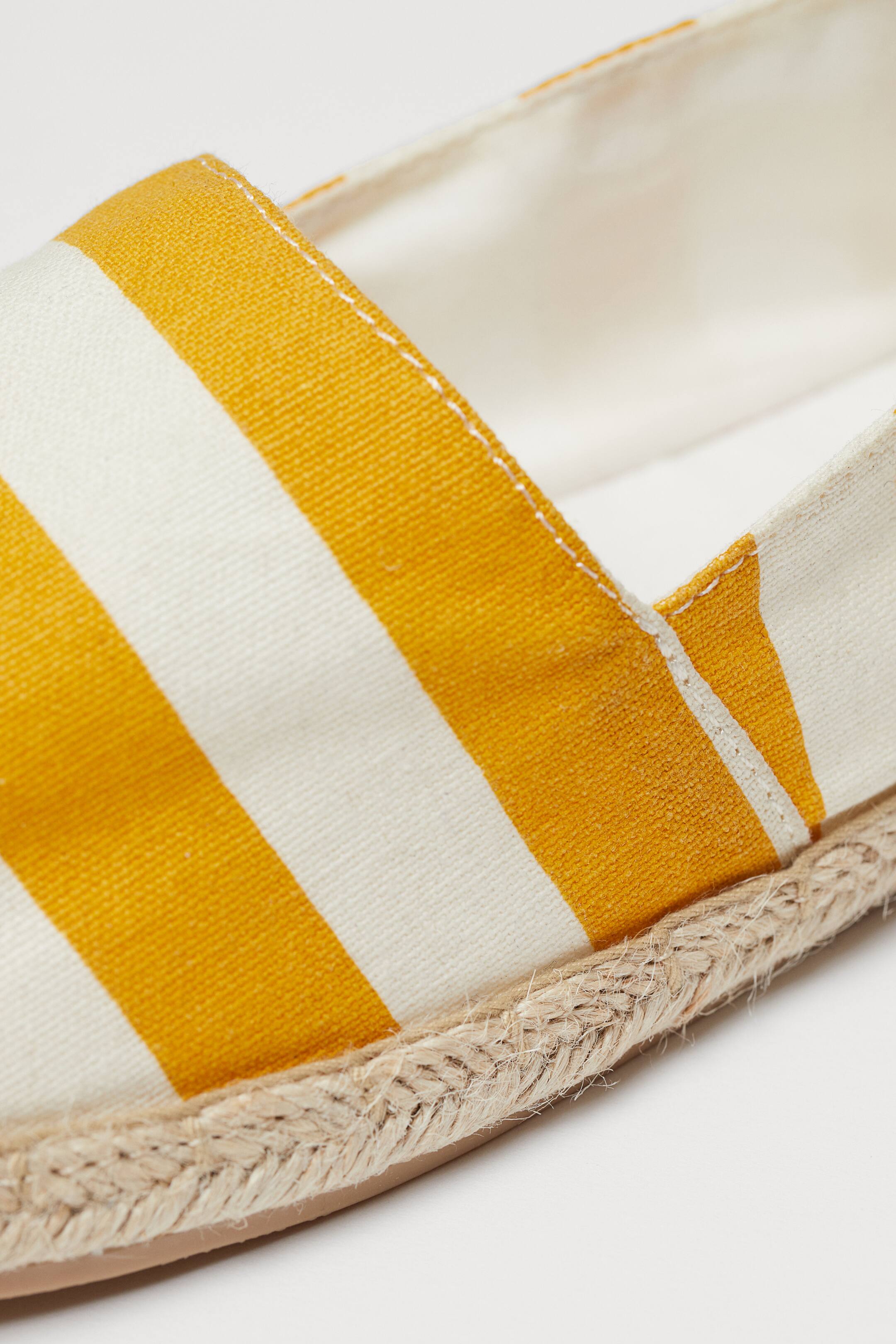 Größeres Bild ansehen: Espadrilles - Gelb/Weiss gestreift - Ladies | H&M DE 3