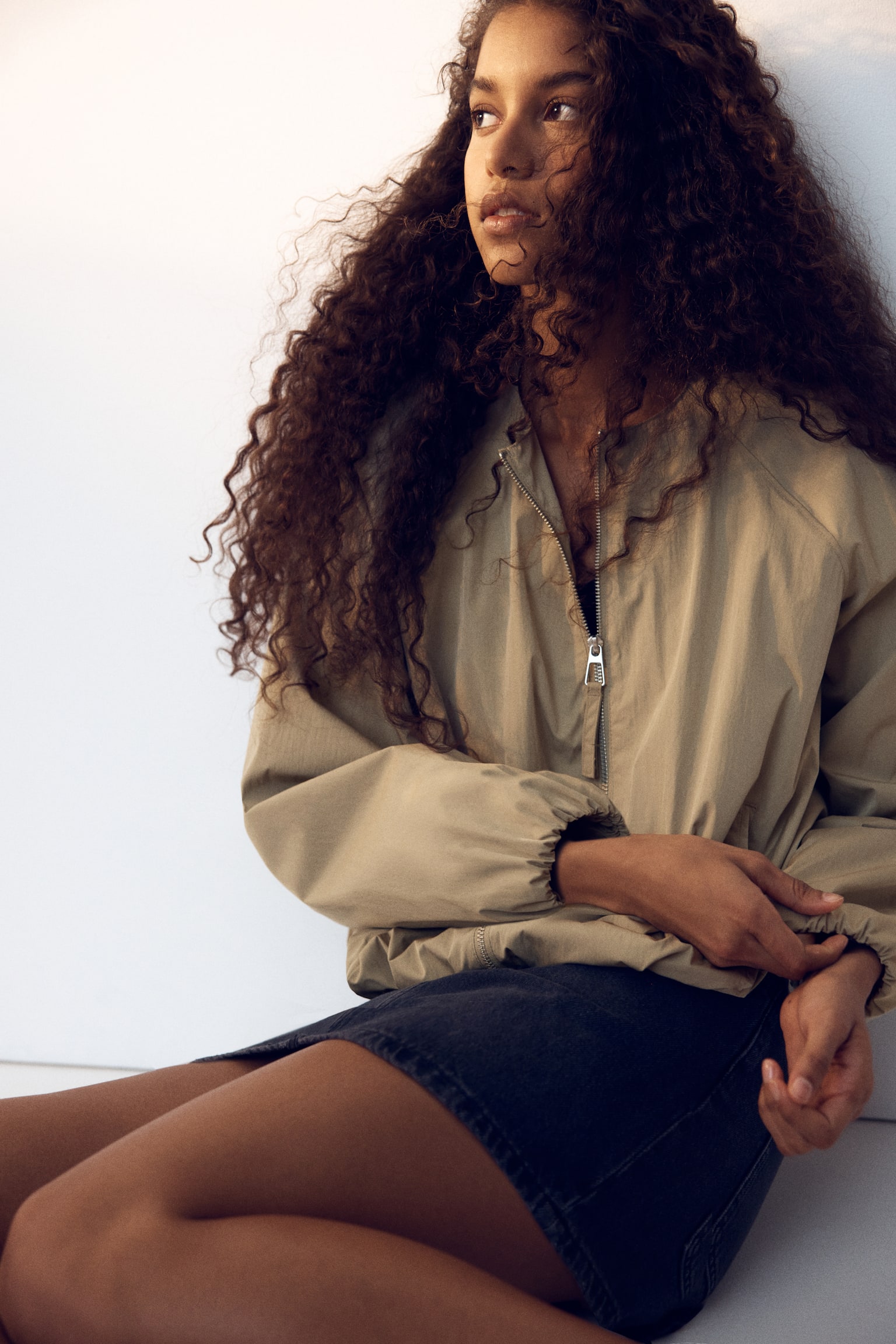 Chamarra bomber con bastilla abombada - Beige/Beige - 3