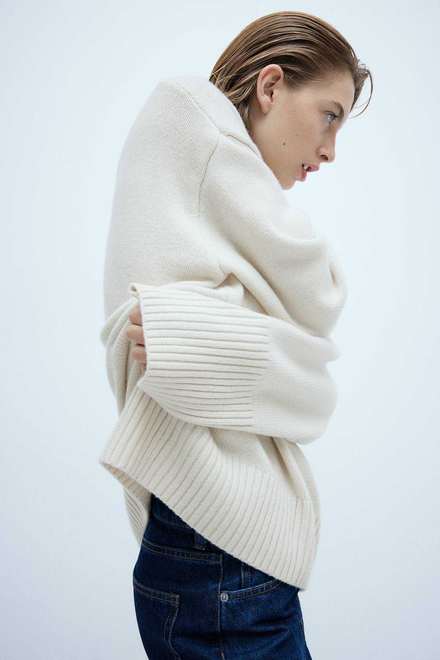 Oversized cashmere-blend jumper - Light beige/Dark grey/Black/Greige - 5