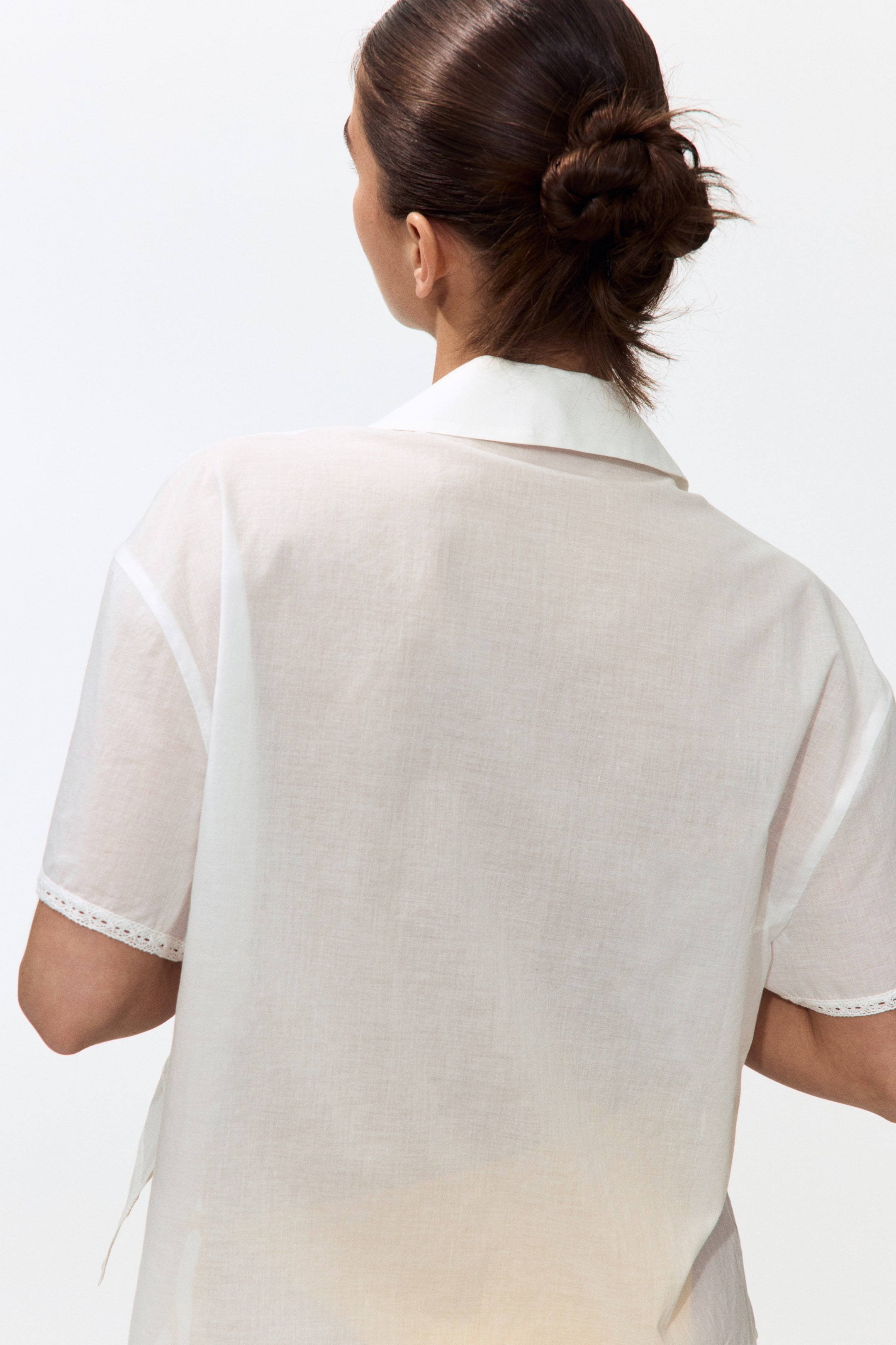 Женские рубашки H&M Lace-Trimmed Beach Shirt — фото 3