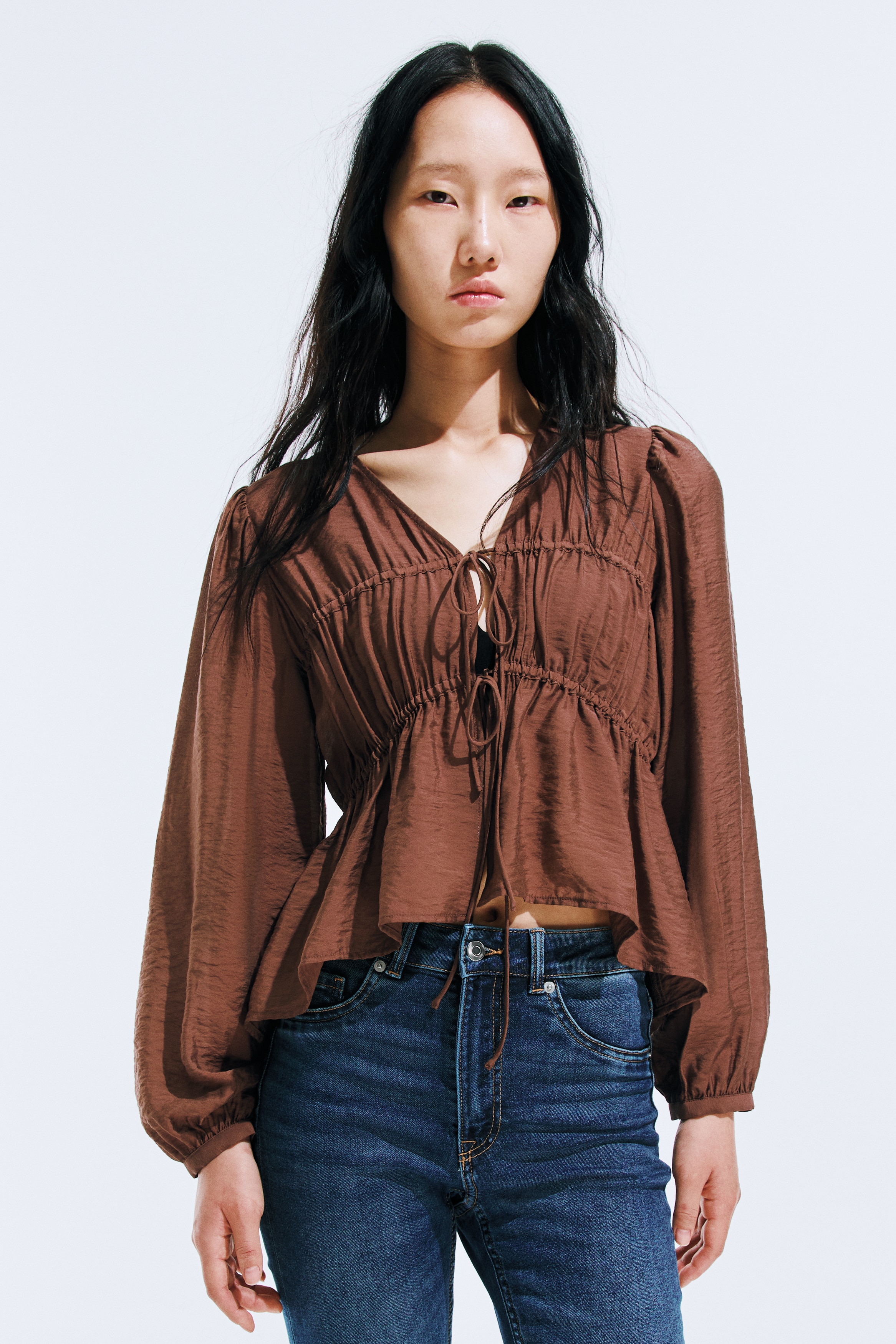 タイフロント ギャザーブラウス - ブラウン - レディース | H&M JP