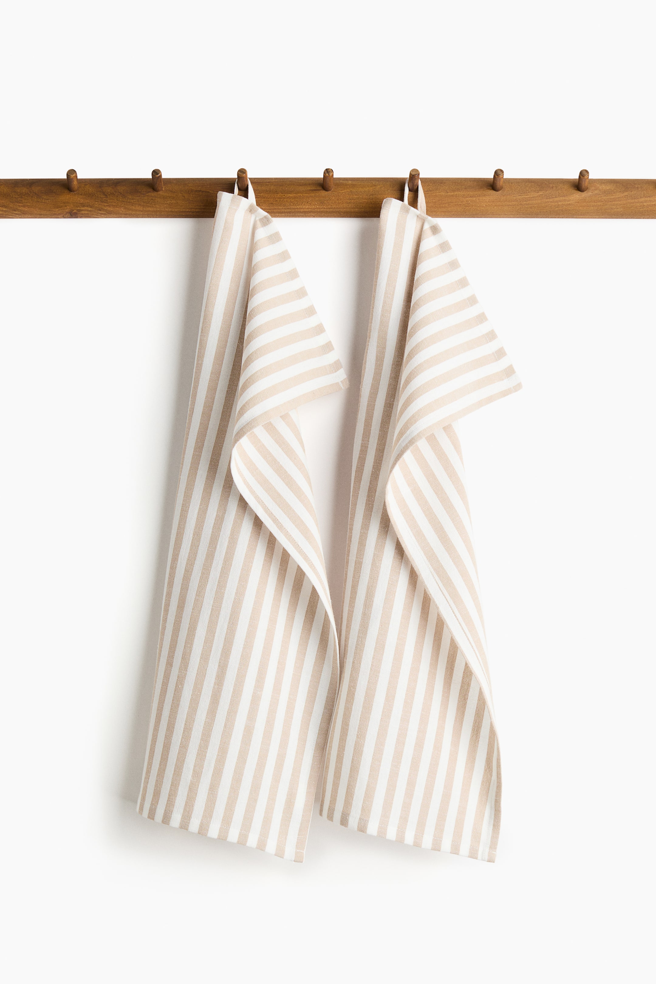 View larger image: 2-pack linen-blend tea towels - Beige/White striped | H&M US 1