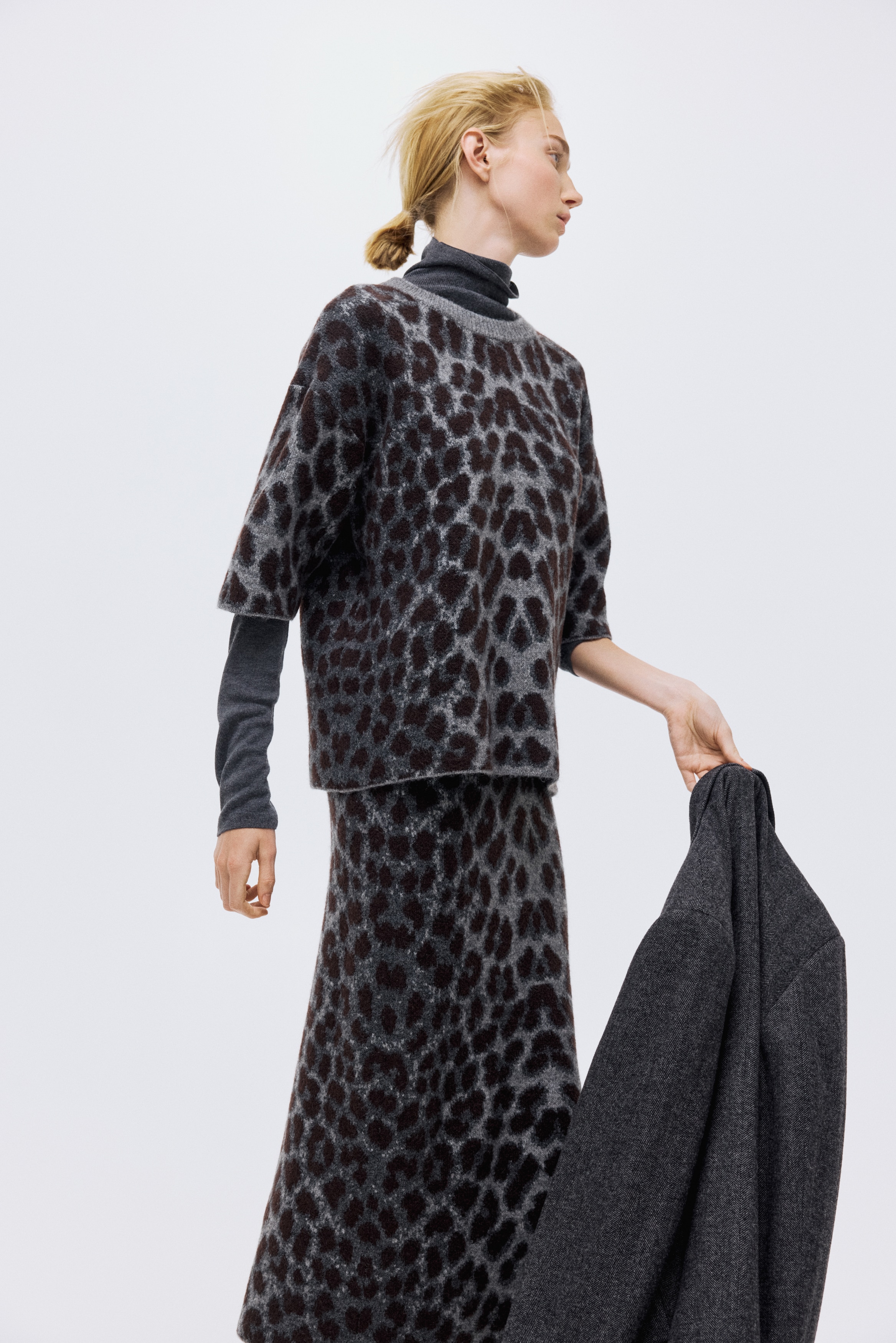 Boxy jacquard-knit jumper