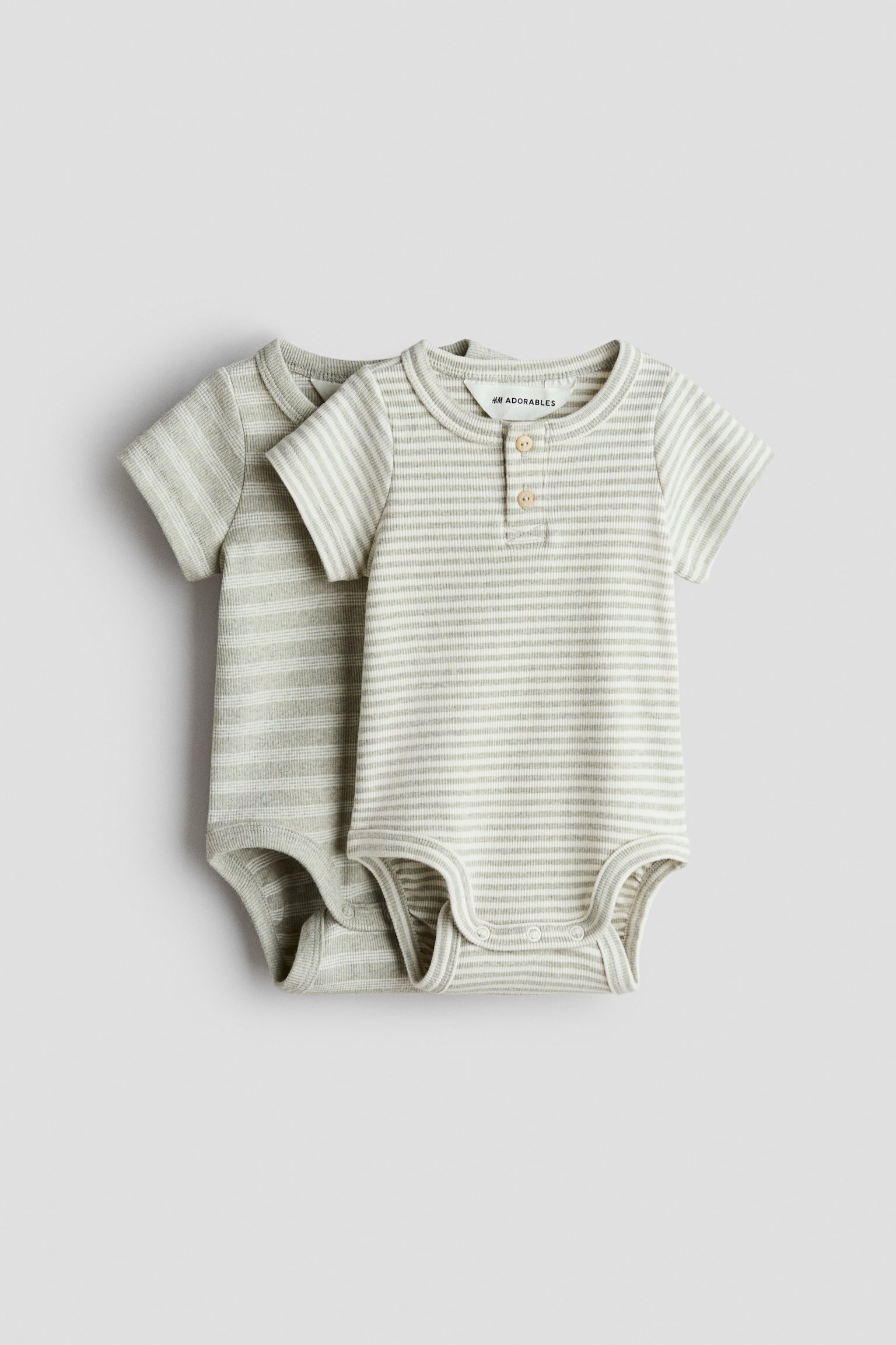 2er-Pack Henley-Bodys - Helles Mattgrün/Gestreift/Beige/Gestreift - 1