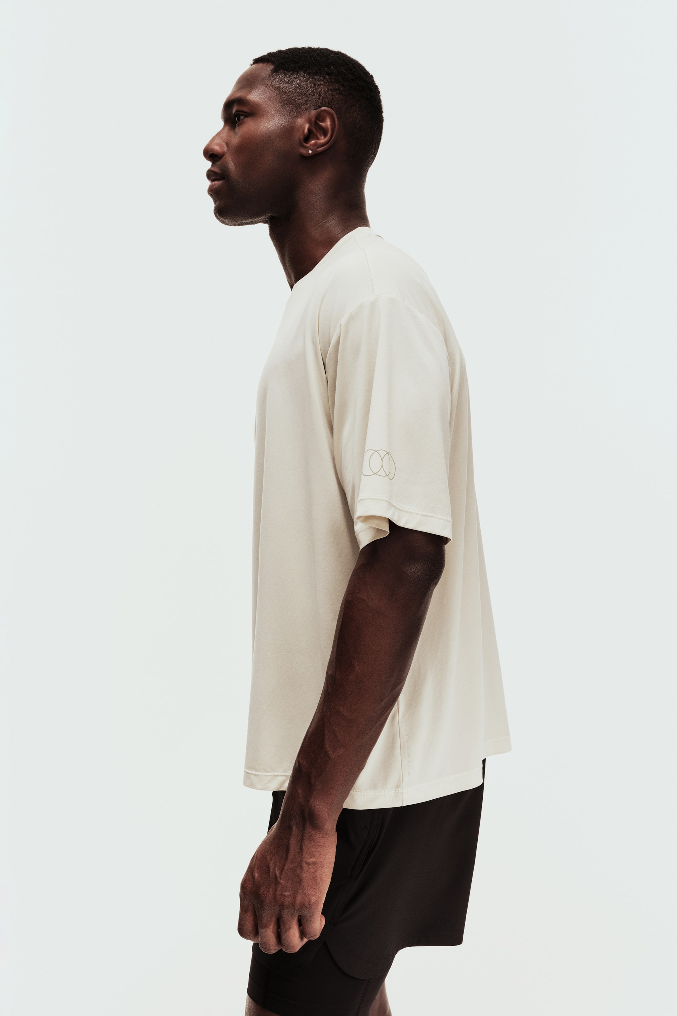 Loose-Fit Boxy Sports T-Shirt with DryMove™
