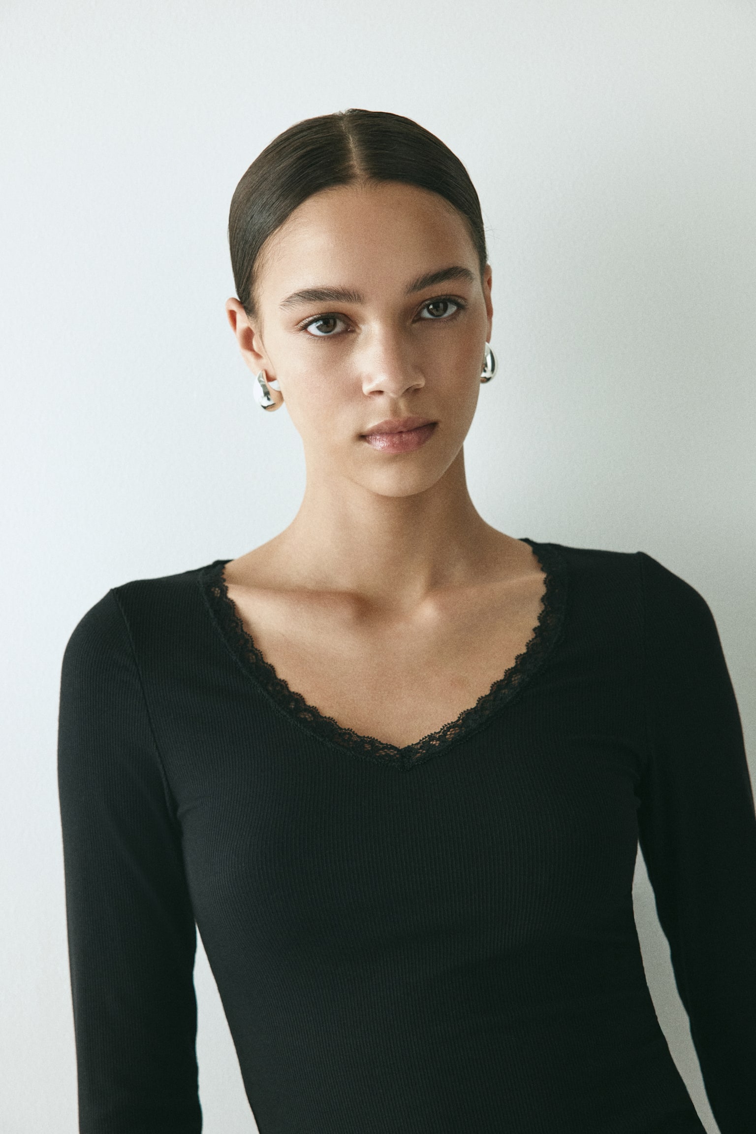 Dżersejowy top z koronką - Czarny/Śliwkowofioletowy/Jasnoszary melanż/Dark blue - 4