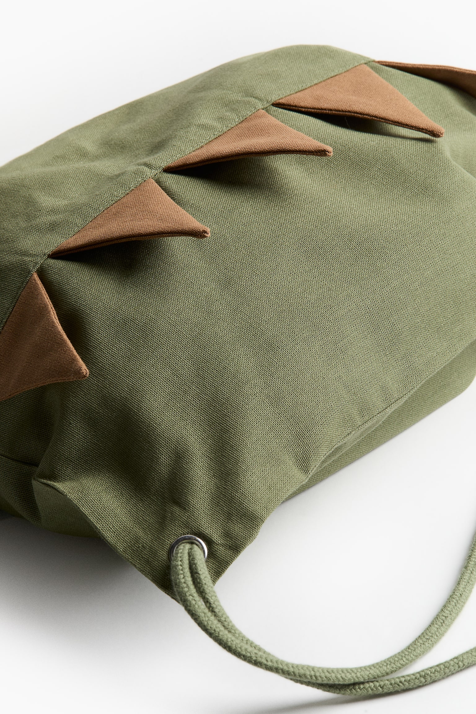 Dinosaur-inspired gym bag - Green/Dinosaur - 3