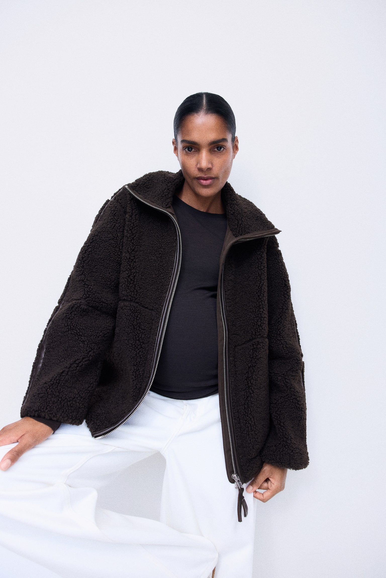 Женская куртка H&M Mama Teddy Fleece, цвет: Тёмный коричневый — фото 4