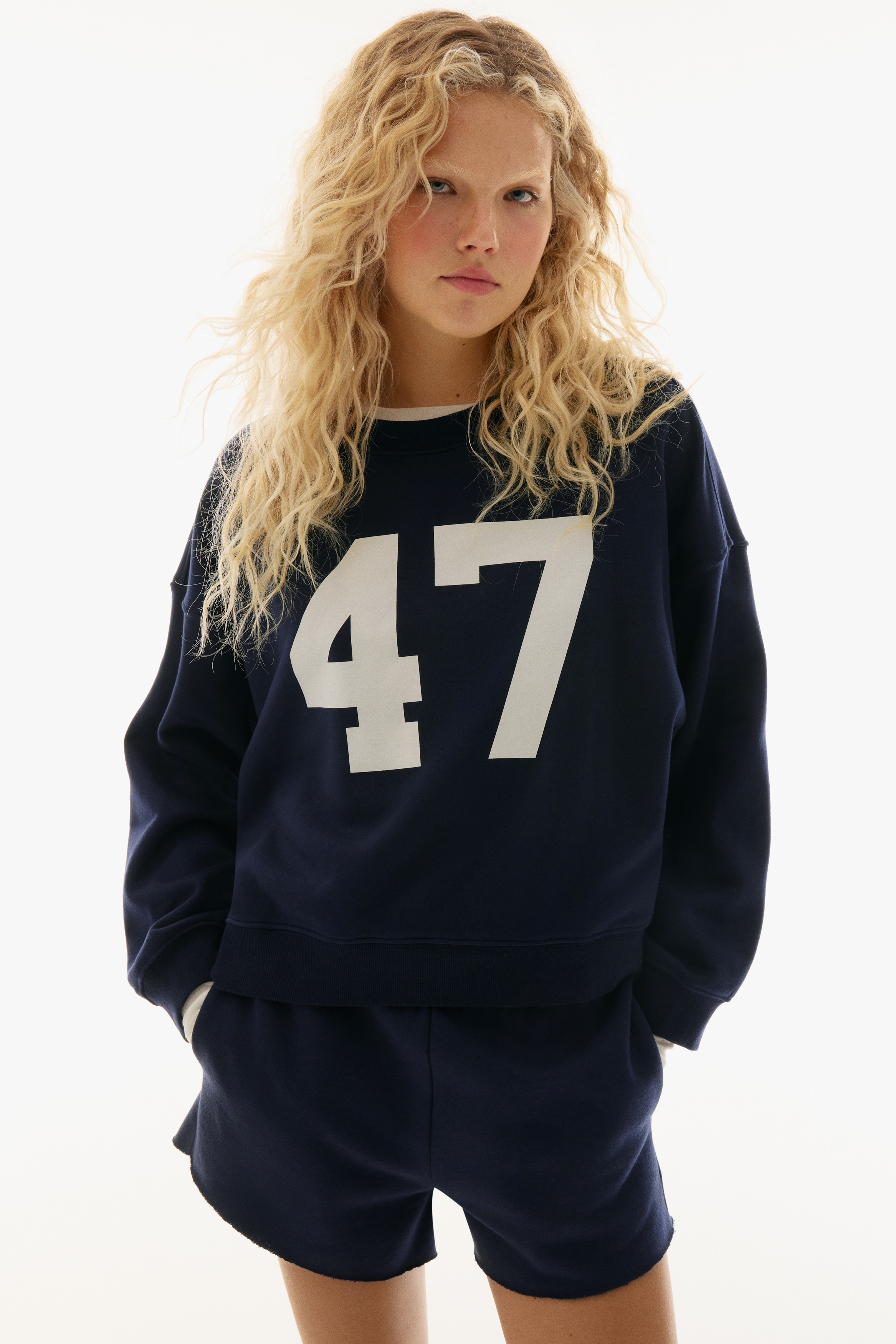 Oversized sweatshirt
