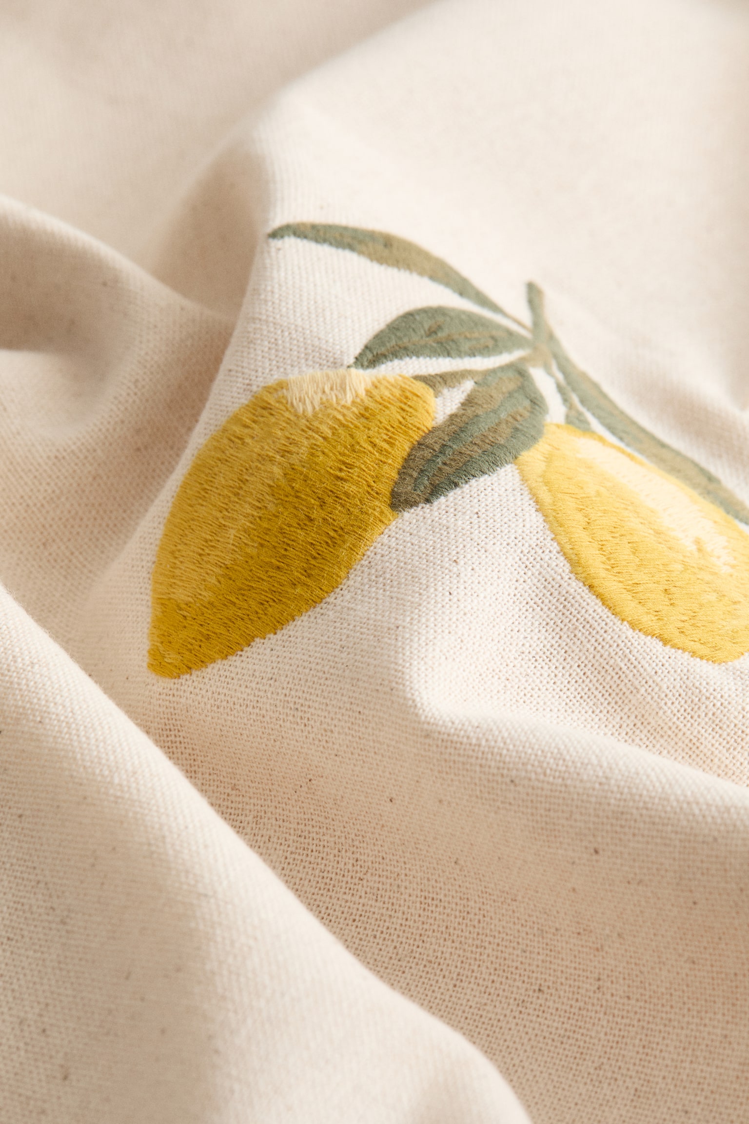 Embroidery-motif cotton cushion cover - Light beige/Lemons/Light beige/Orange - 2