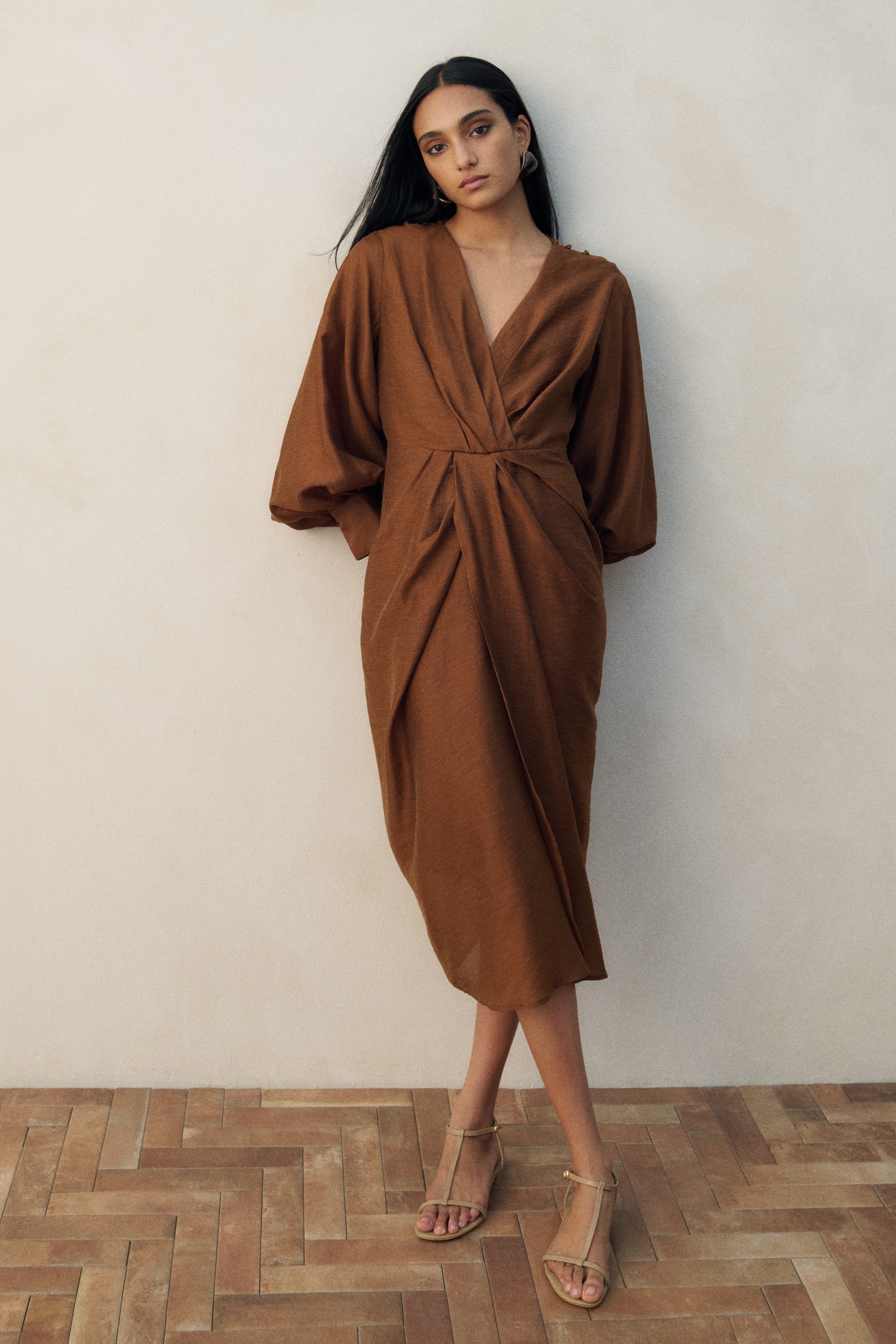 Ameri LUXURY BALLON HEM CUT DRESS LUXURY BALLON HEM CUT DRESS