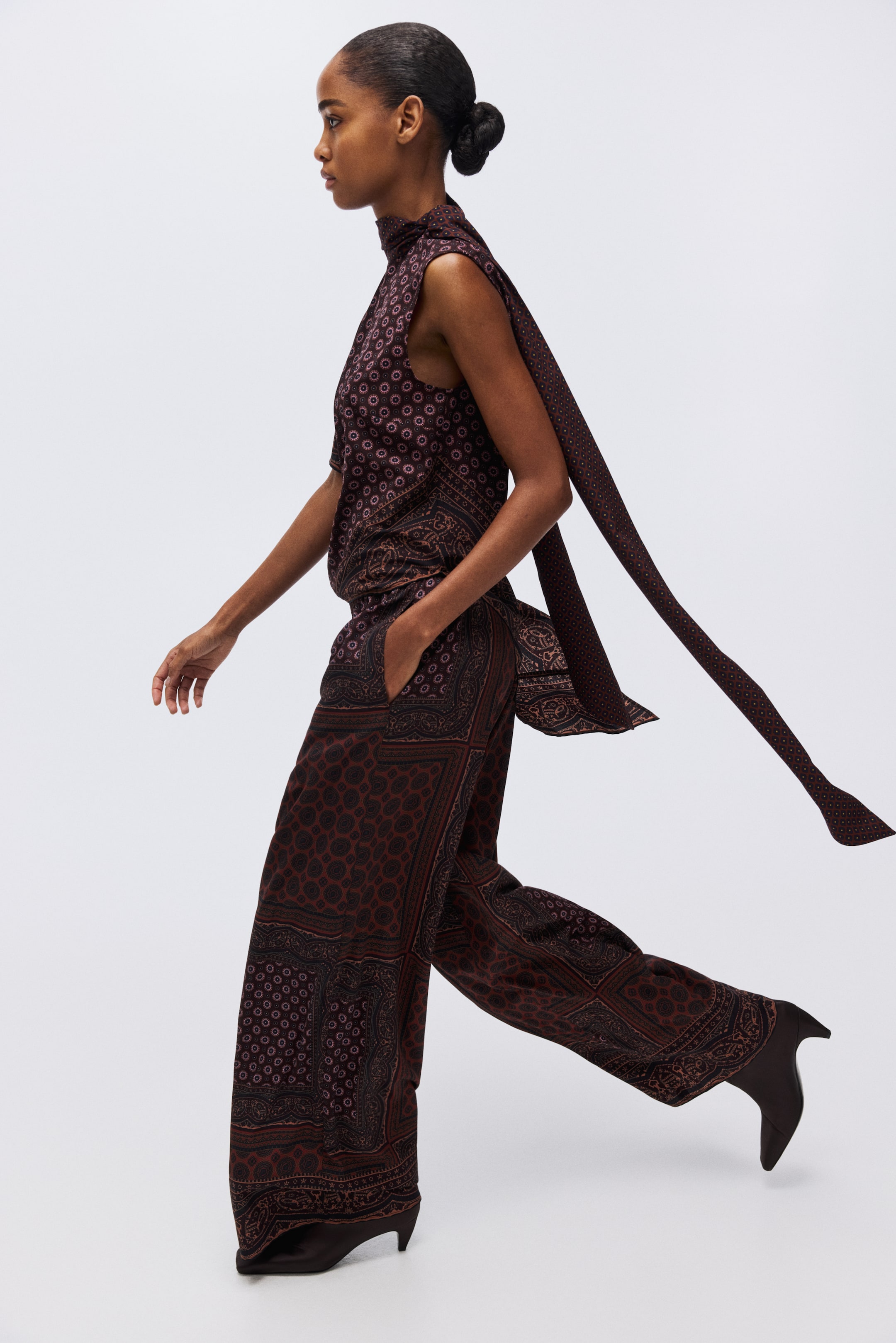 Ver imagem maior: Calças pull-on - Bordeaux/Padrão - SENHORA | H&M PT 1