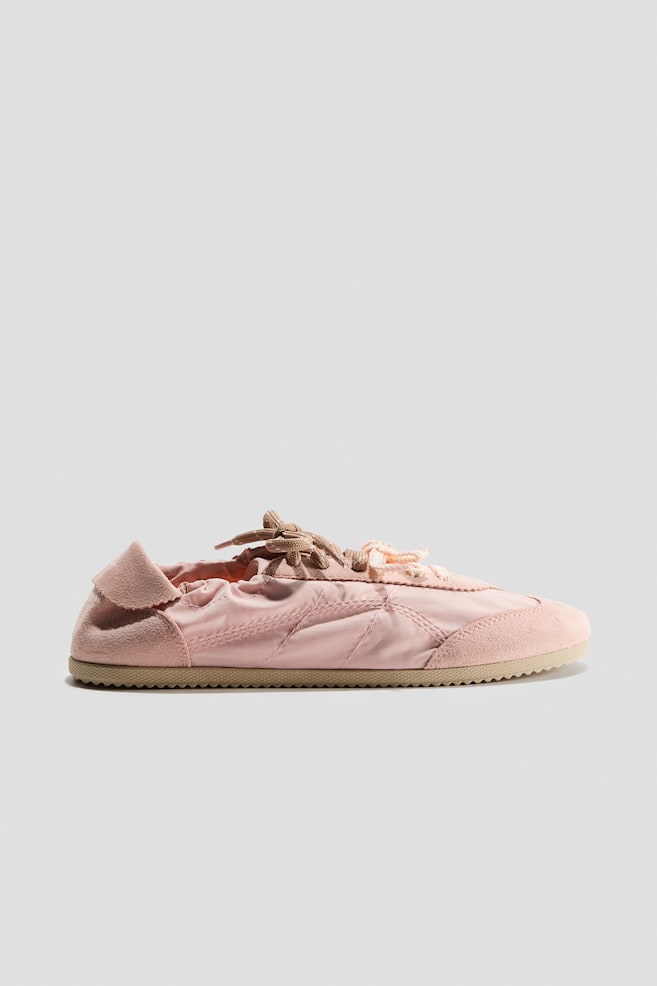 Sneaker - Helles Mattrosa/Schwarz/Dunkelbeige/Hellbeige/Weiß - 1