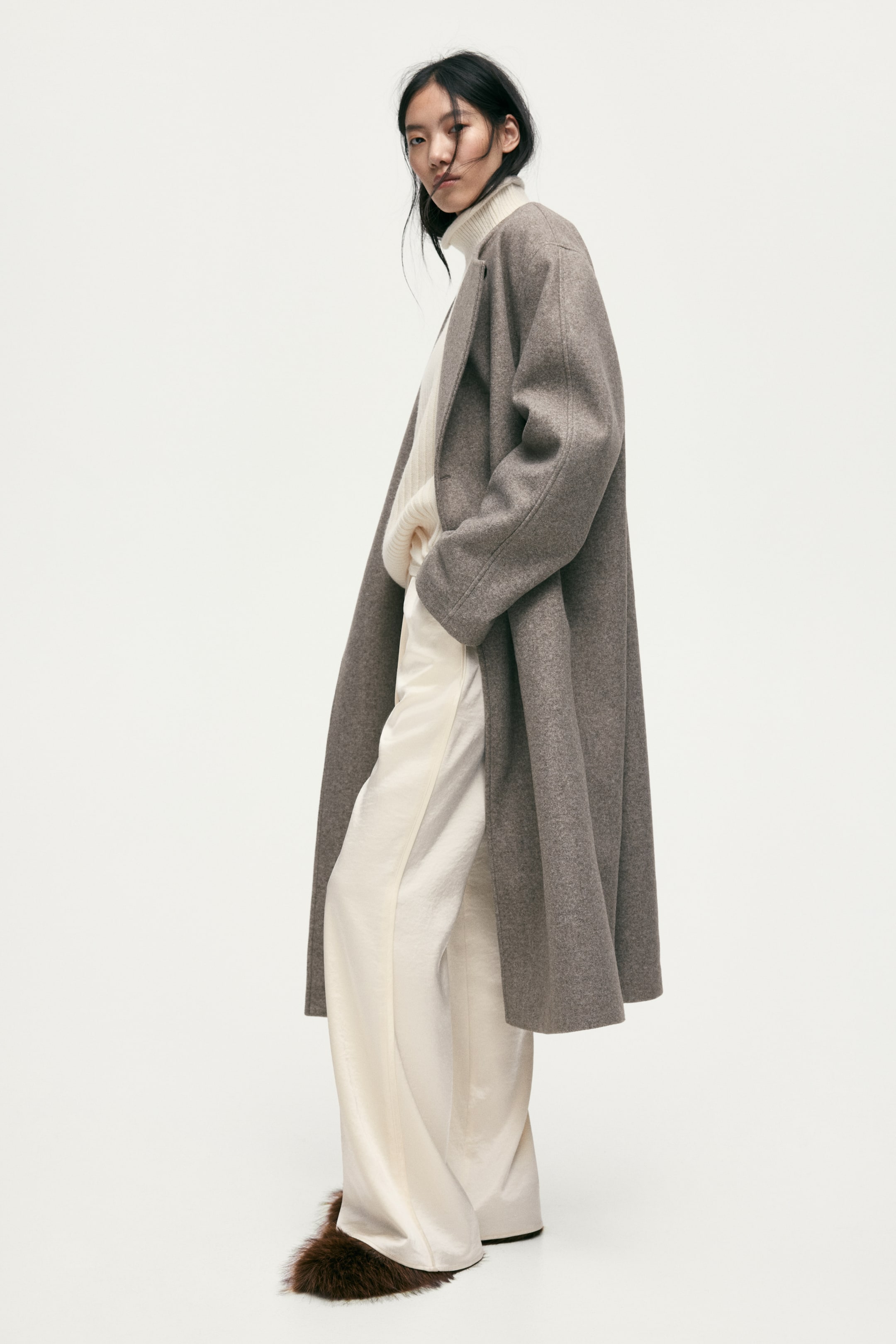 이미지 확대 보기: 새틴 플레어 팬츠 - 크림 - 여성 | H&M KR 5