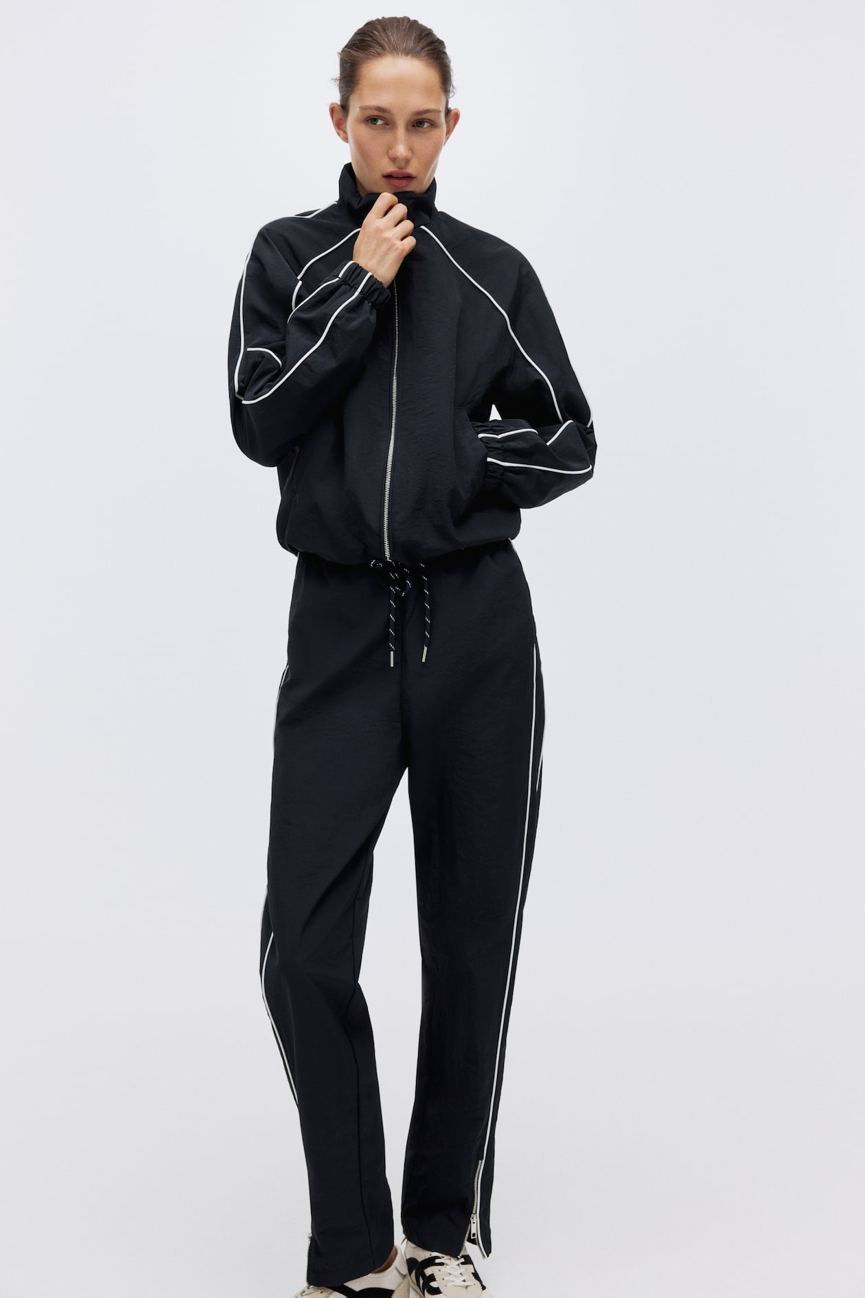 Windbreaker - image 2