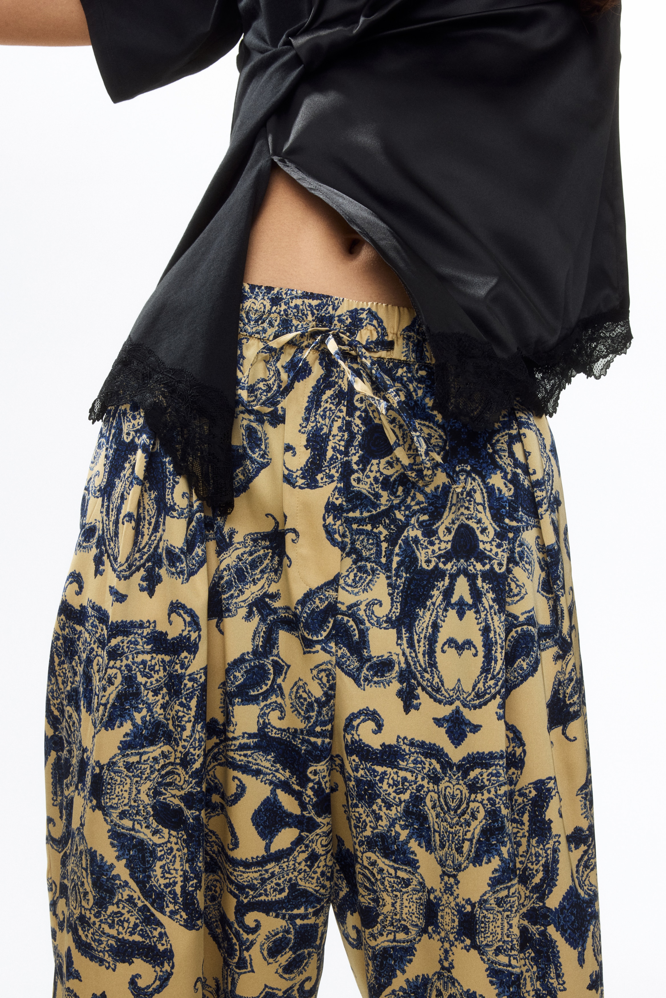 Barrel-Leg Drawstring Pants