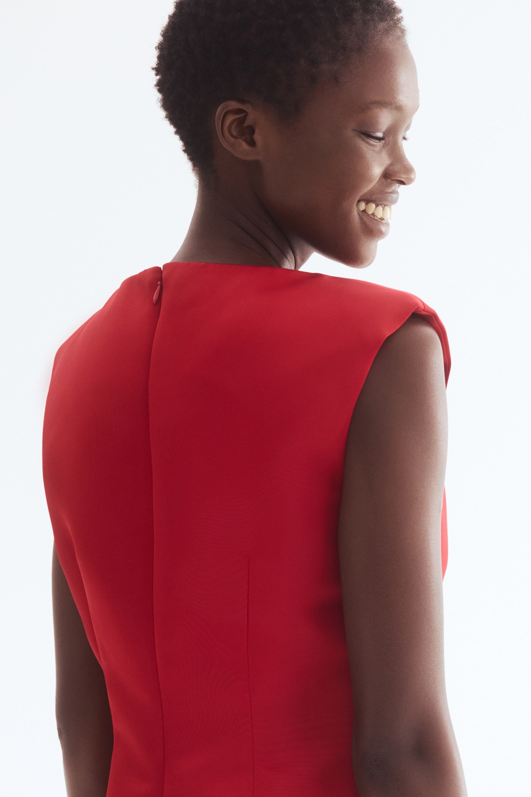 View larger image: Bow-detail dress - Red - Ladies | H&M SG 4