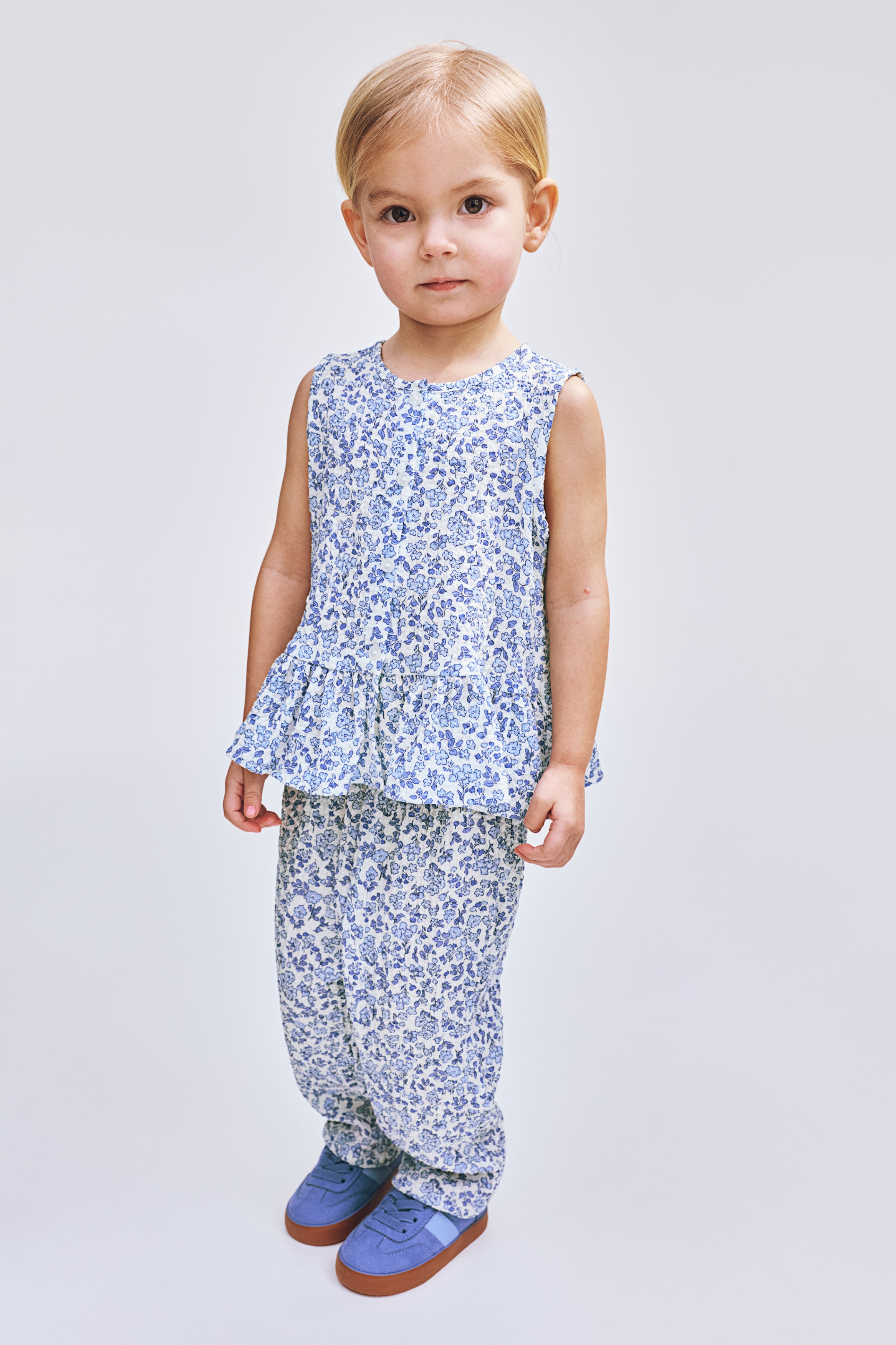 2-piece seersucker set - Màu xanh dương nhạt/Hoa/Màu kem/Trái tim/Màu trắng/Dâu tây