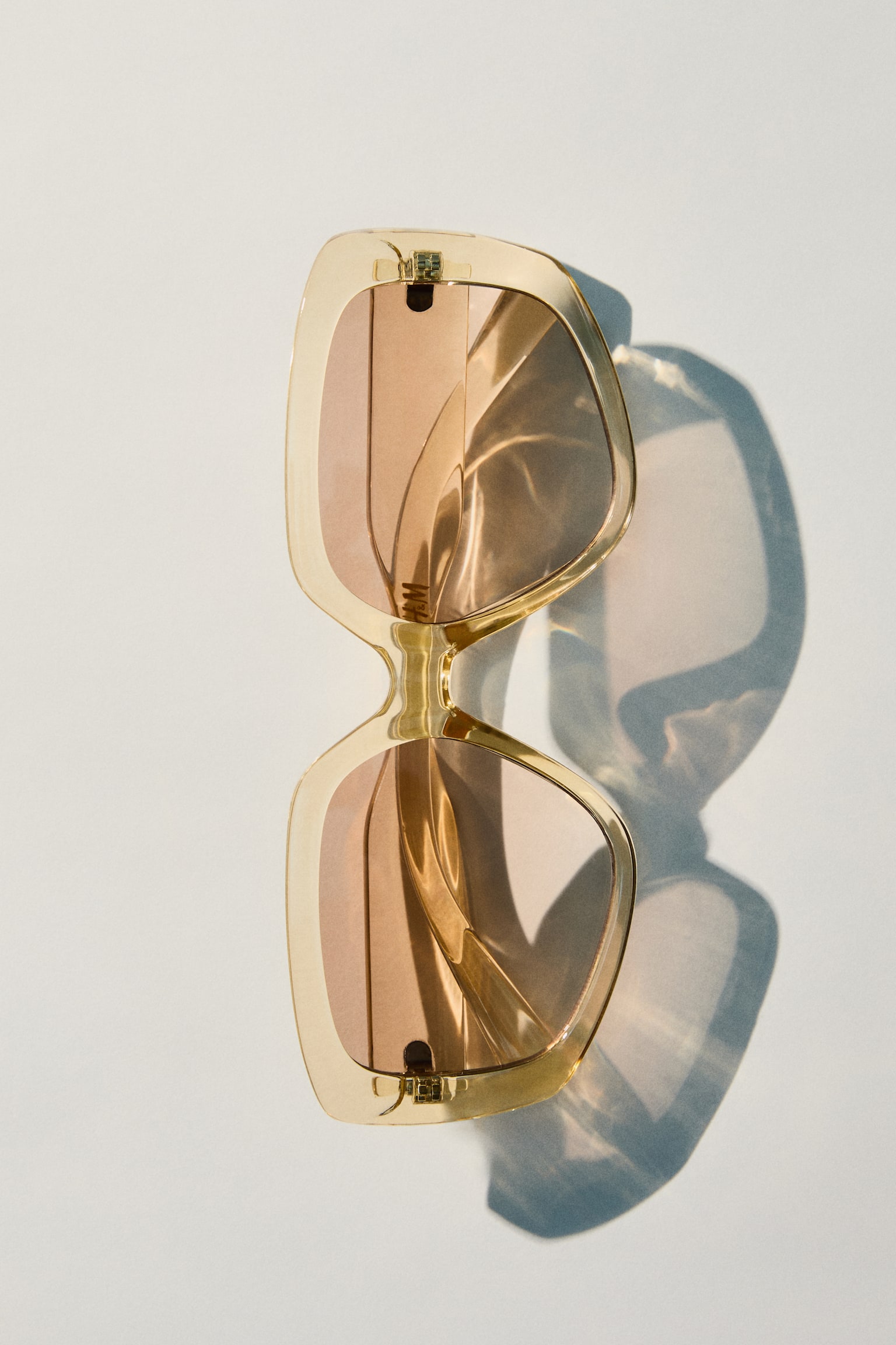 Lunettes de soleil carrées - Jaune pâle - 1