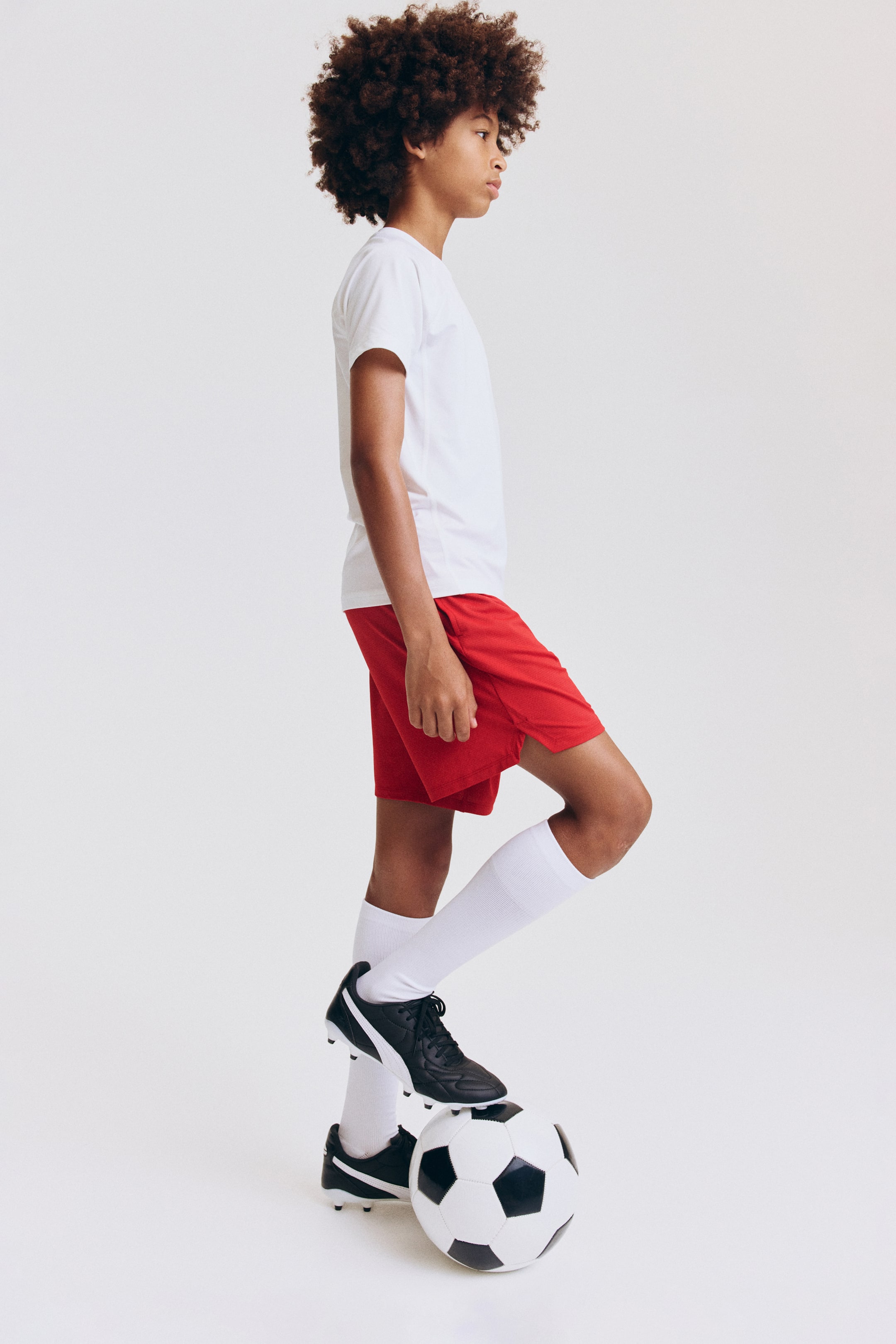 Sports Shorts with DryMove™