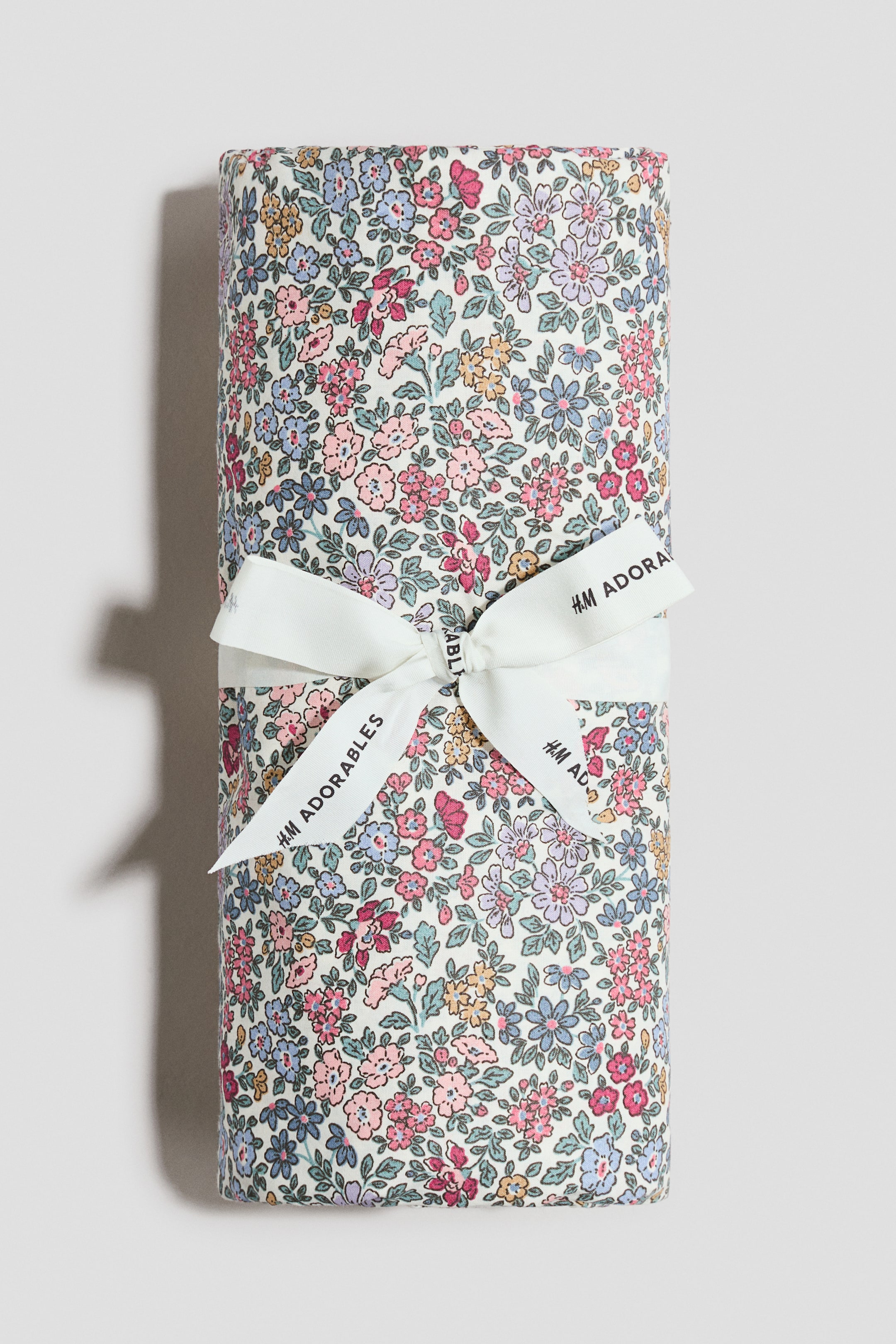 View larger image: Cotton cot duvet cover set - Cream/Floral - Home All | H&M IE 1