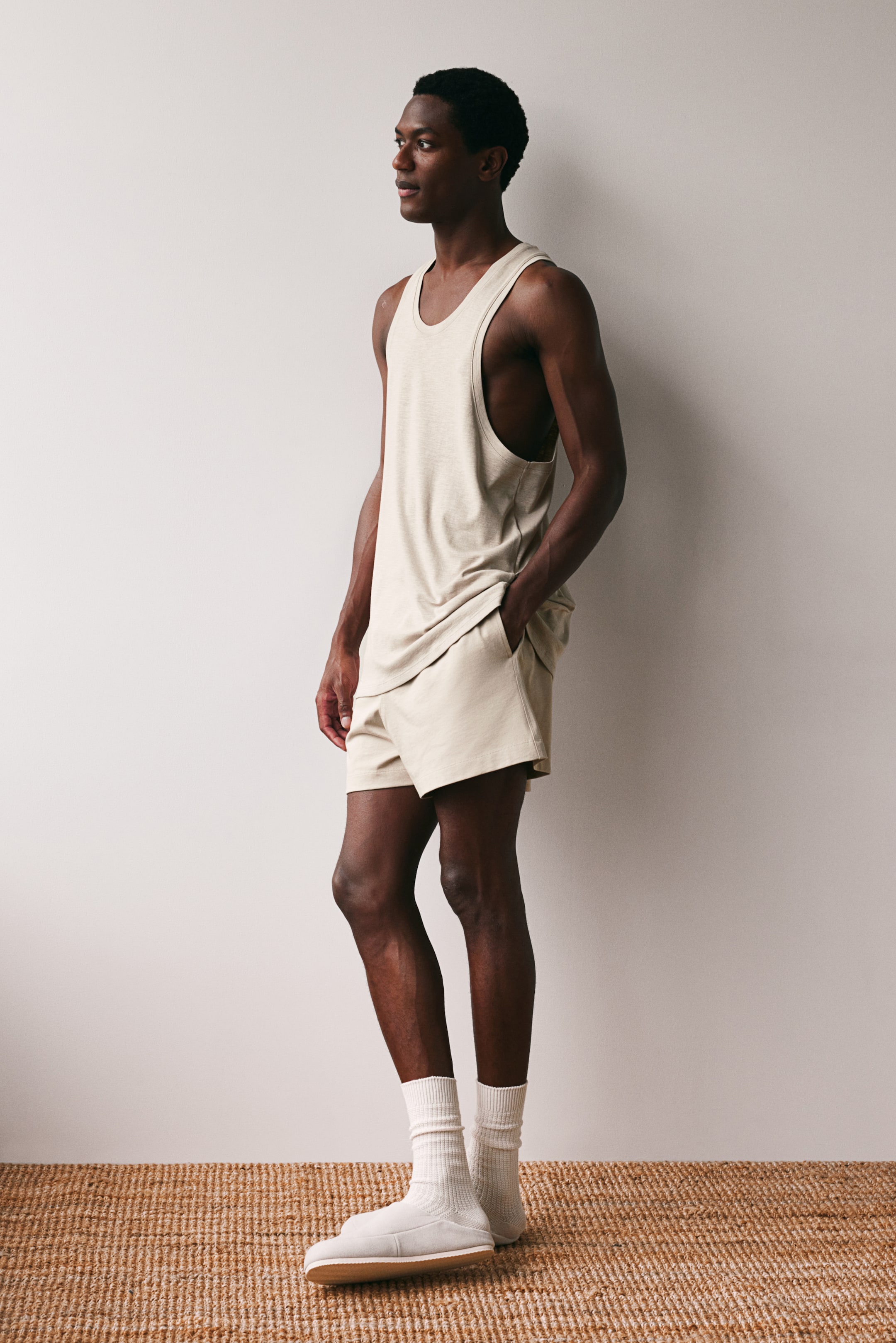 Pyjama vest top and shorts - Light beige - Men | H&M GB 4