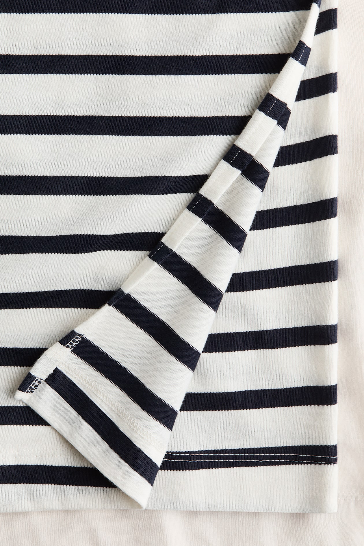 MAMA 2-Pack Before & After Nursing Tops - image 5