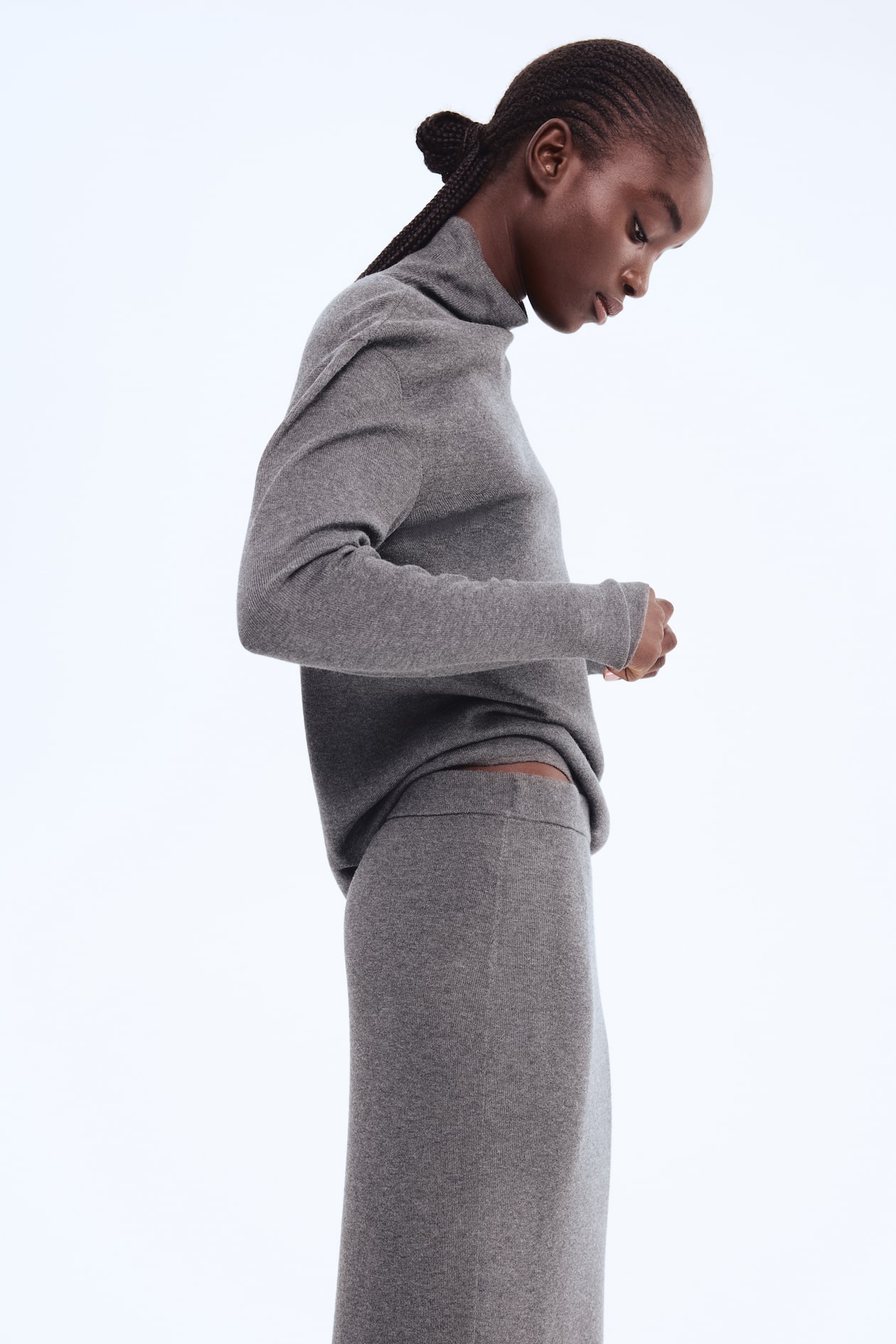 Fine-Knit Tube Skirt - image 2