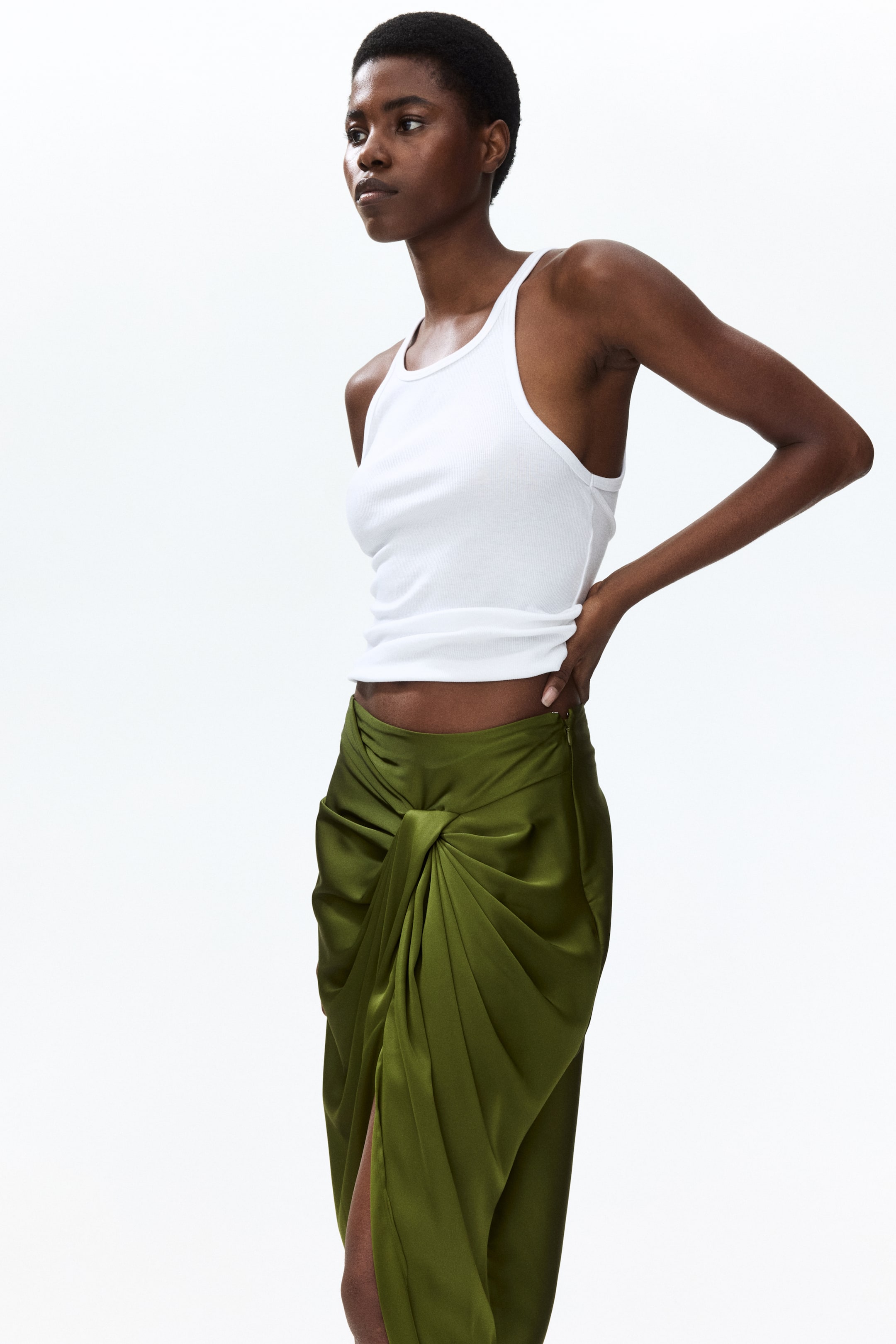 Jupe en satin à effet drapé