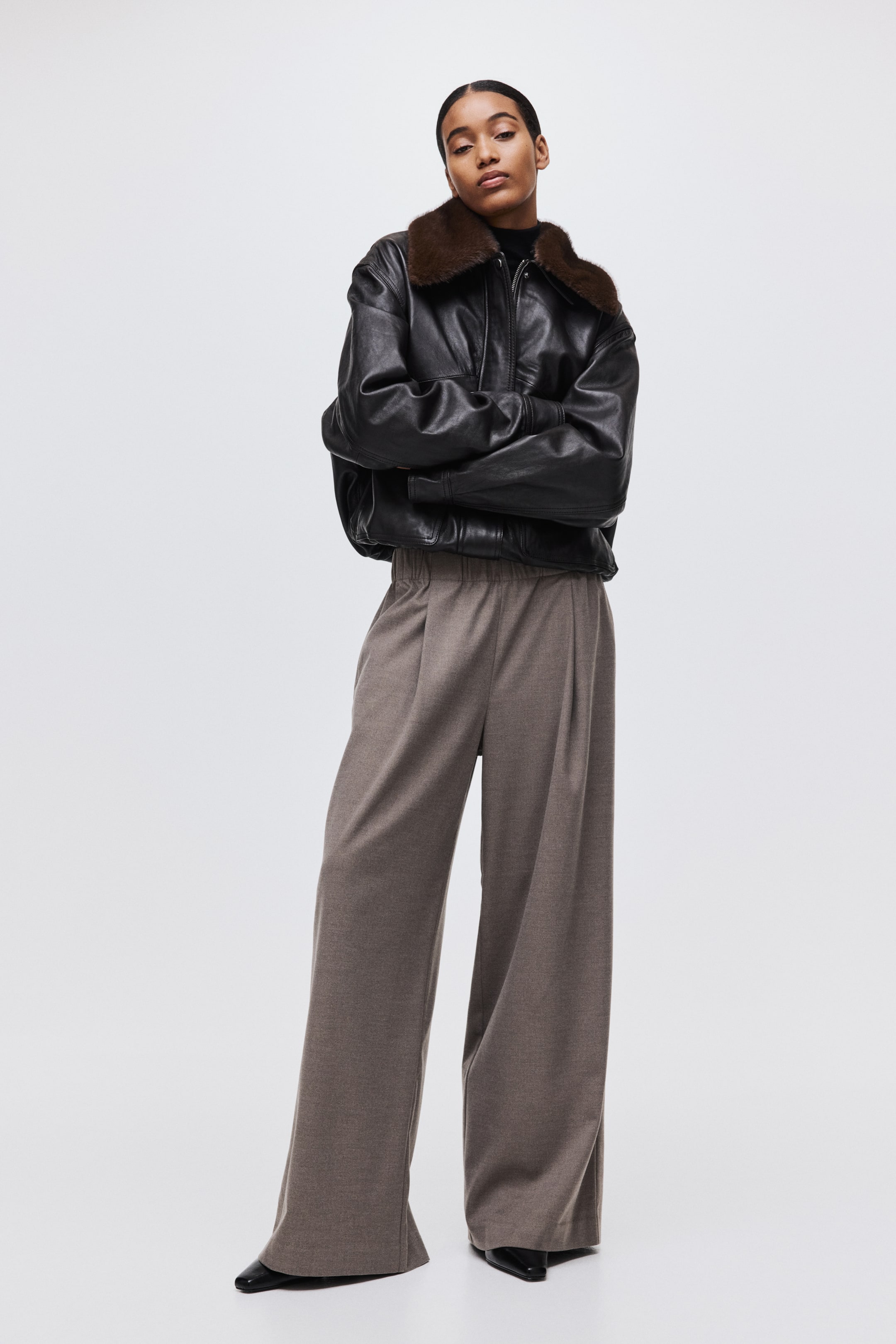 Visualizza immagine più grande: Pantaloni pull-on ampi - Beige | H&M IT 3