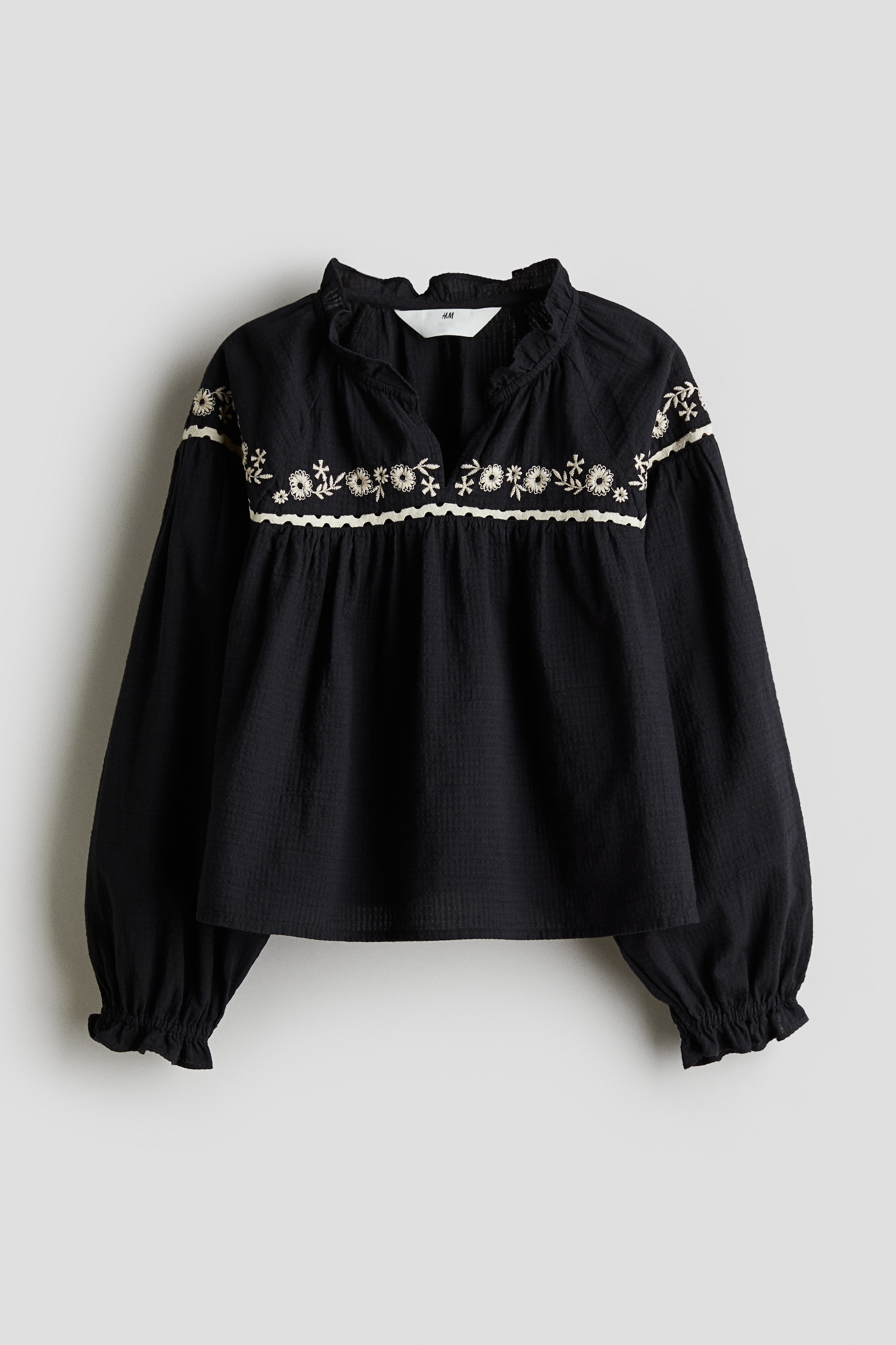 Brodert bluse i bomull - Sort/Blomster