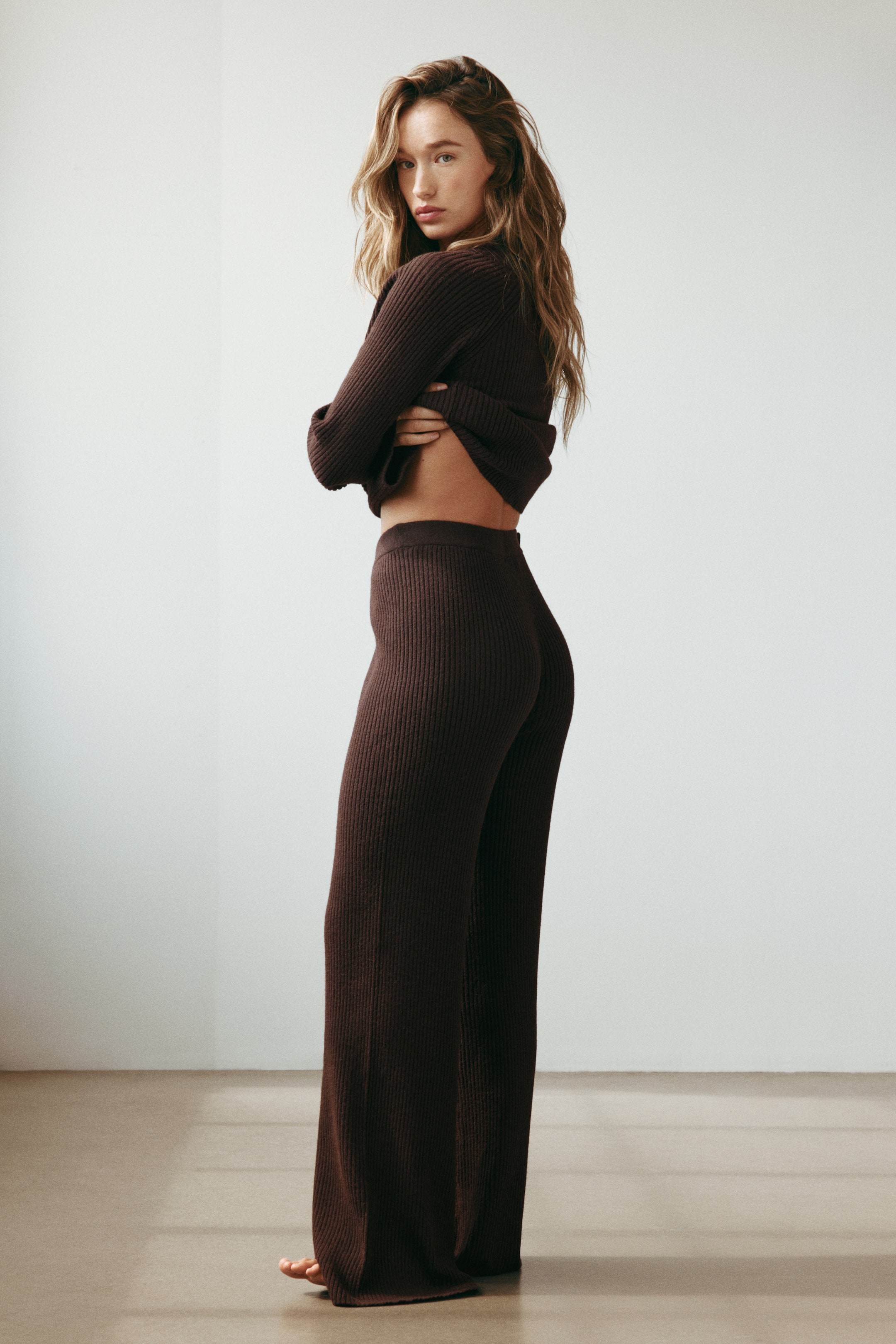Pantalon large en tricot côtelé