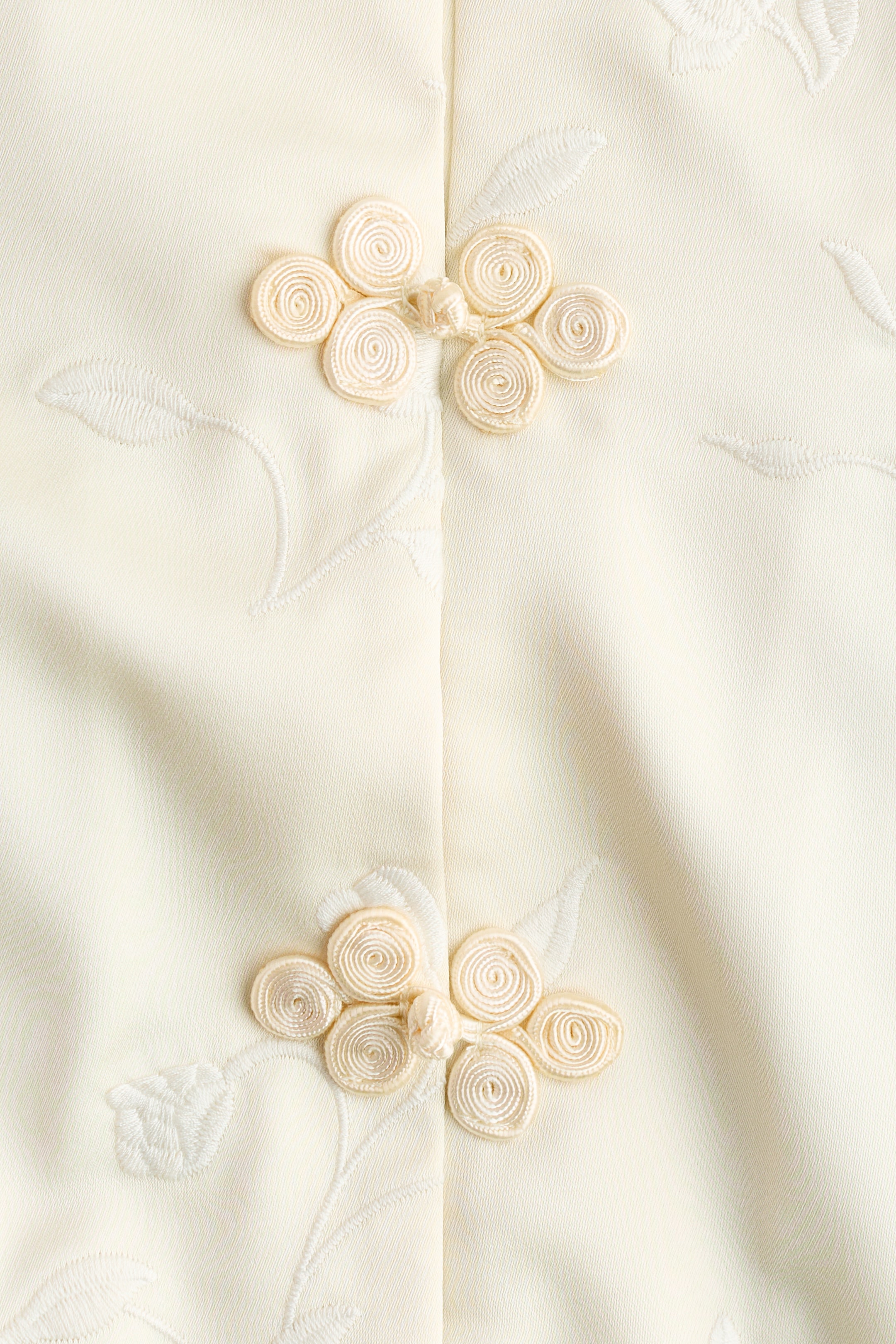 H&M Embroidered knot-button jacket — фото 2