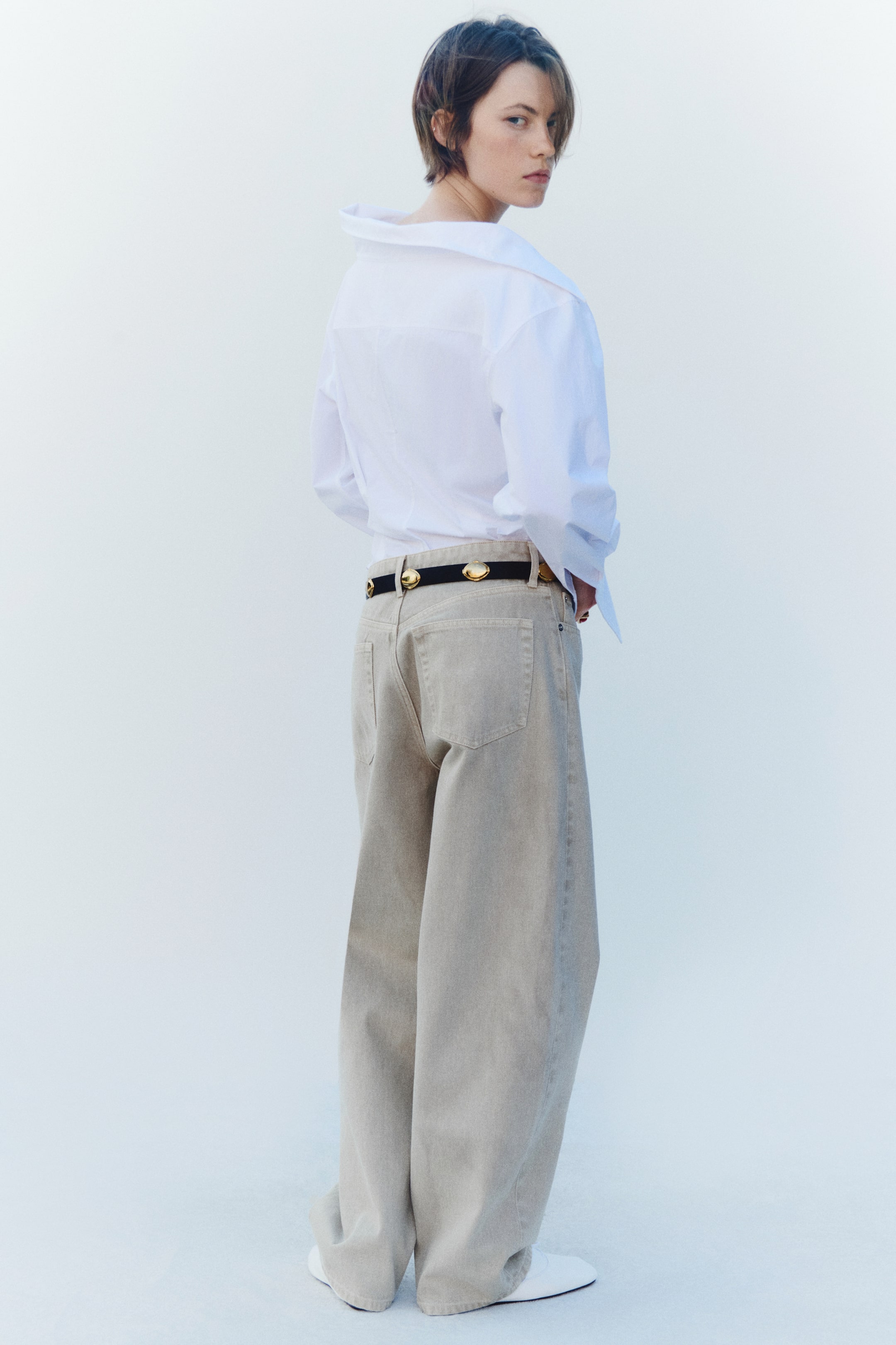 Baggy Regular-Waist Barrel Jeans