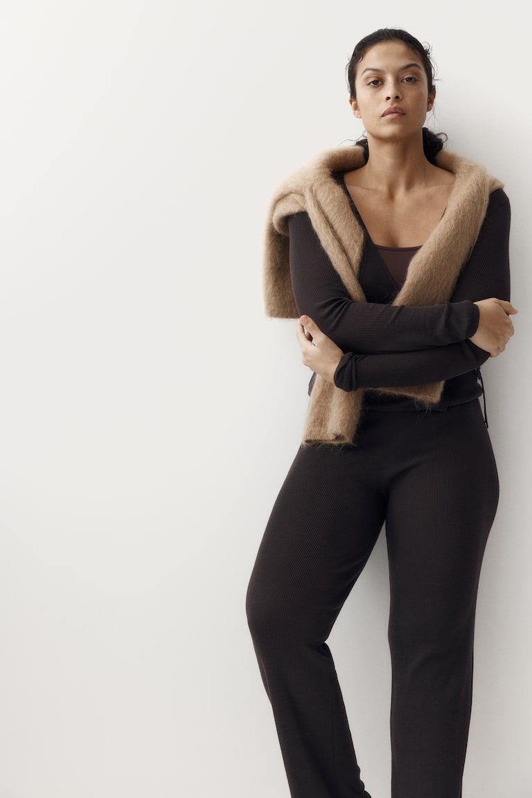 Pantalone od rebrastog pletiva