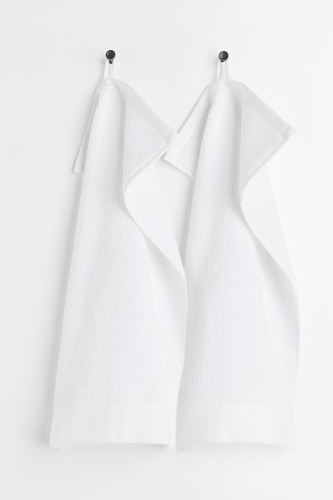 2-pak gæstehåndklæde i bomuldsfrotté - Hvid/Salviegrøn/Mørkegrøn/Rosa/Lys beige/Cognacbrun/Grå - 1