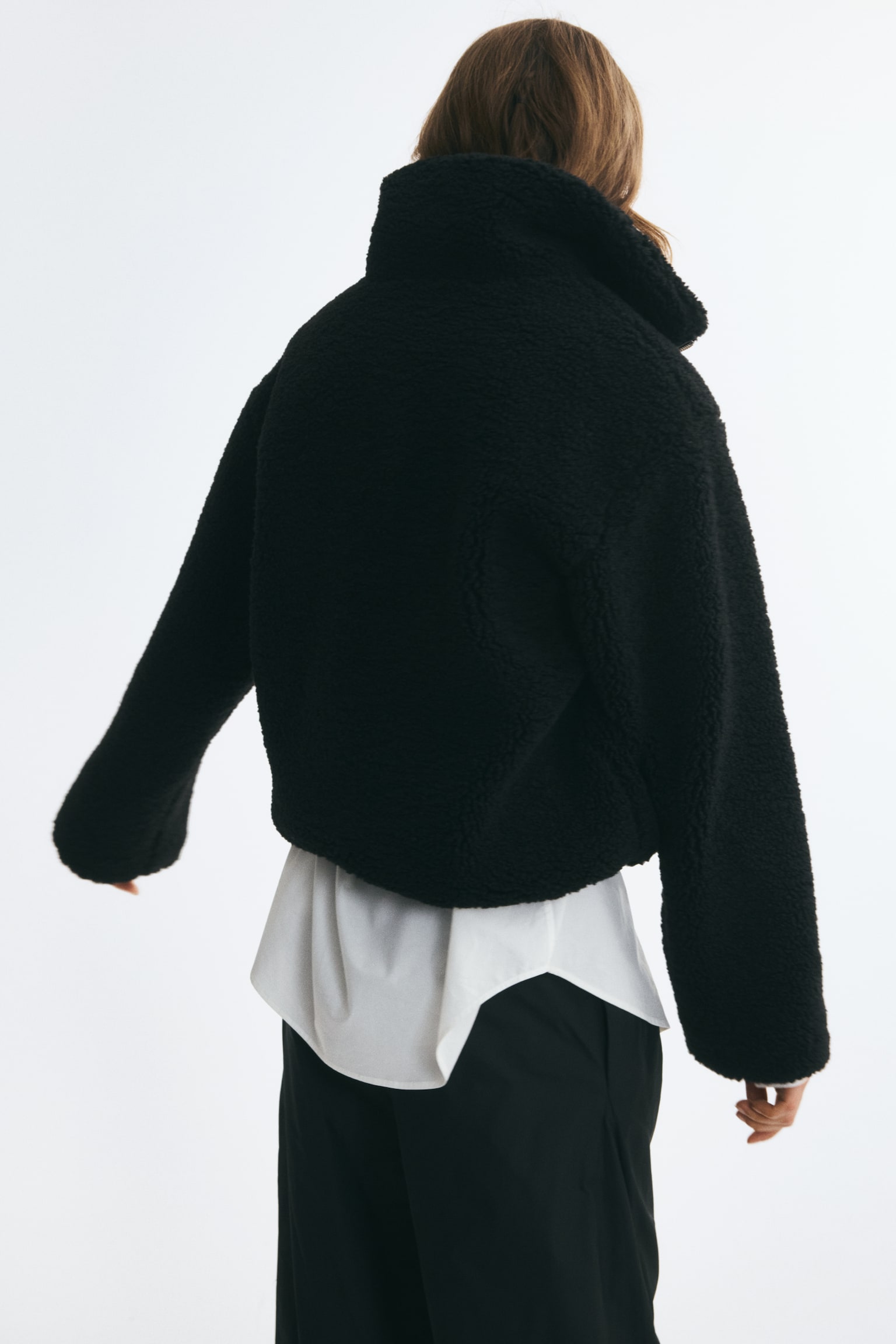 Женская куртка H&M Drawstring-Detail Teddy Fleece, цвет: Чёрный — фото 6
