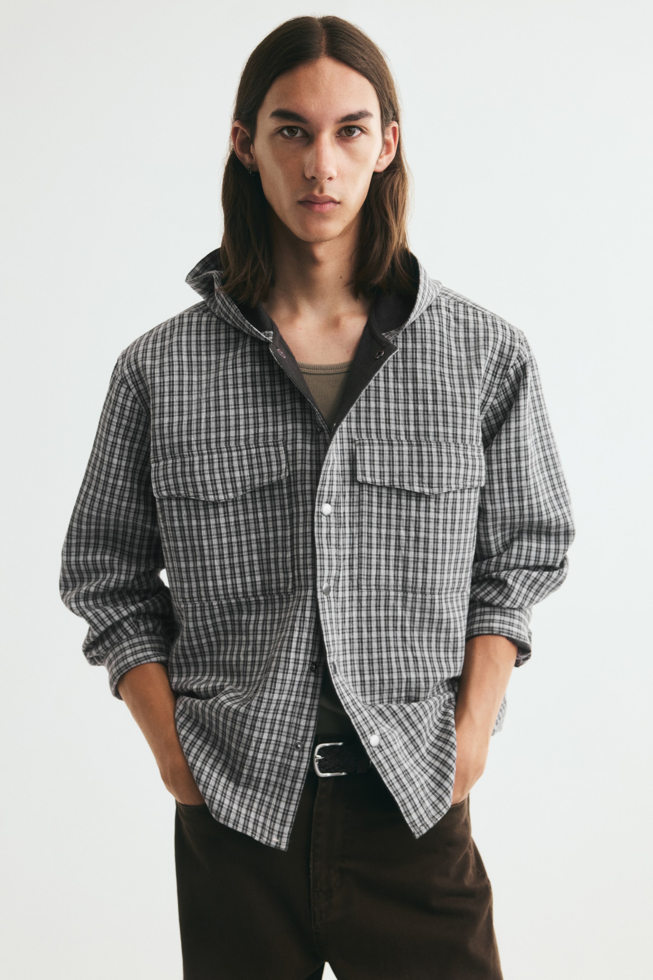 Ver imagen más grande: Sobrecamisa de algodón con capucha - Negro/Cuadros - HOMBRE | H&M ES 1