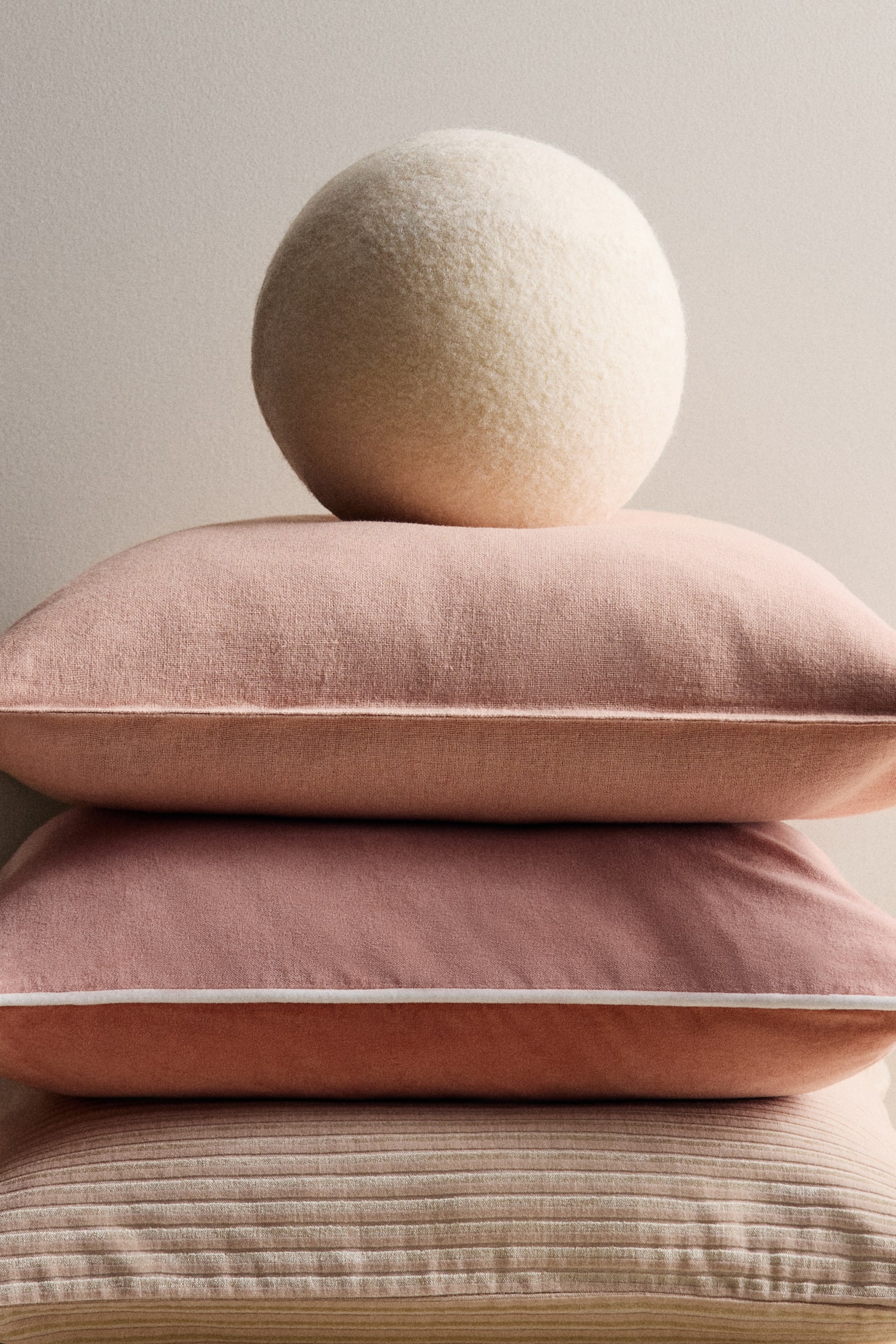 Linen-blend cushion cover - Light dusty pink/Khaki green/Light beige/Camel/Mole/Mole/Brown/Sage green/Dark grey/White/Deep pink/Dusty grey/Light dusty blue - 2