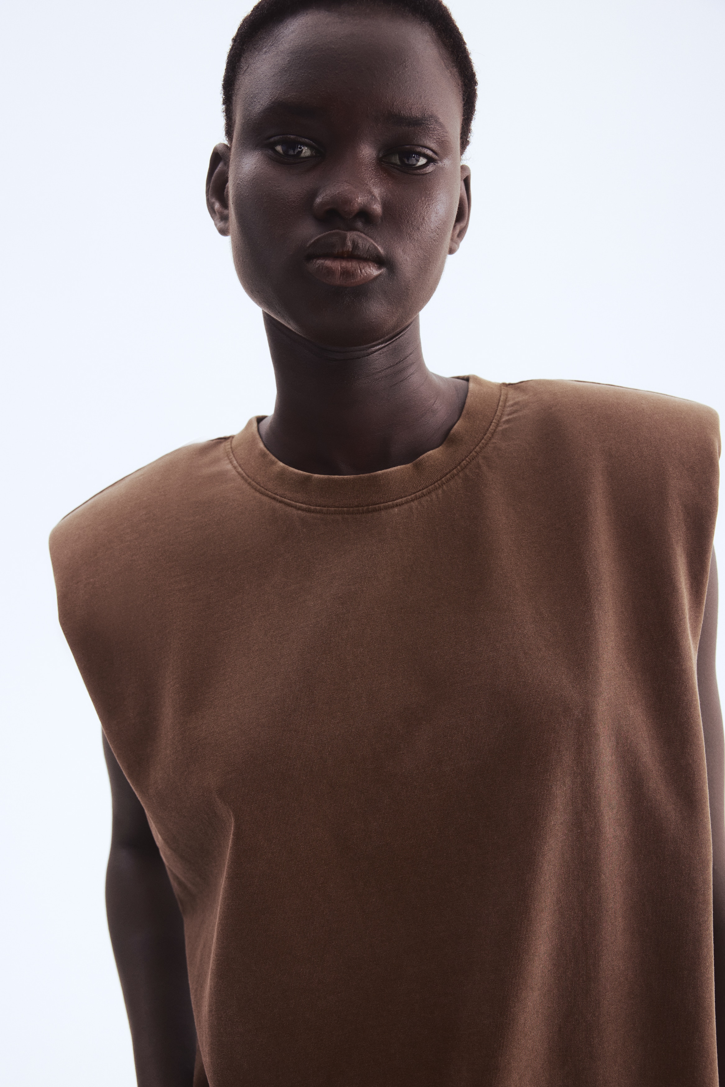 Shoulder-pad vest top