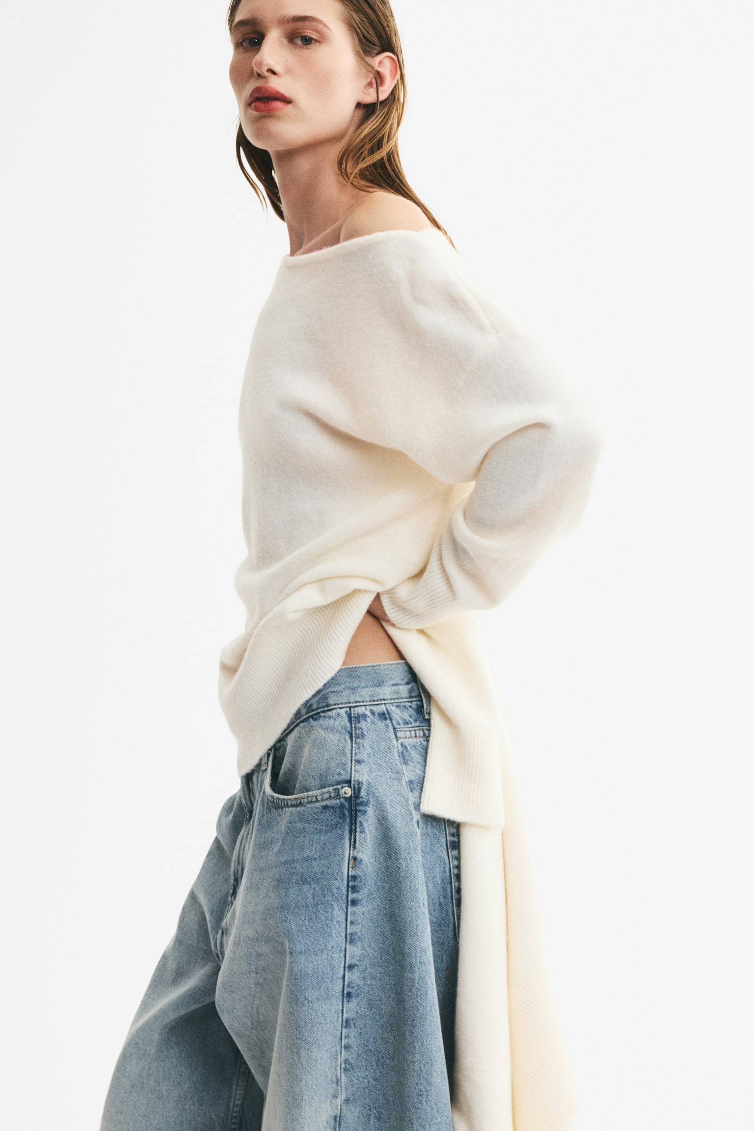 Женский свитер H&M Fine-Knit One-Shoulder, цвет: Кремовый — фото 3