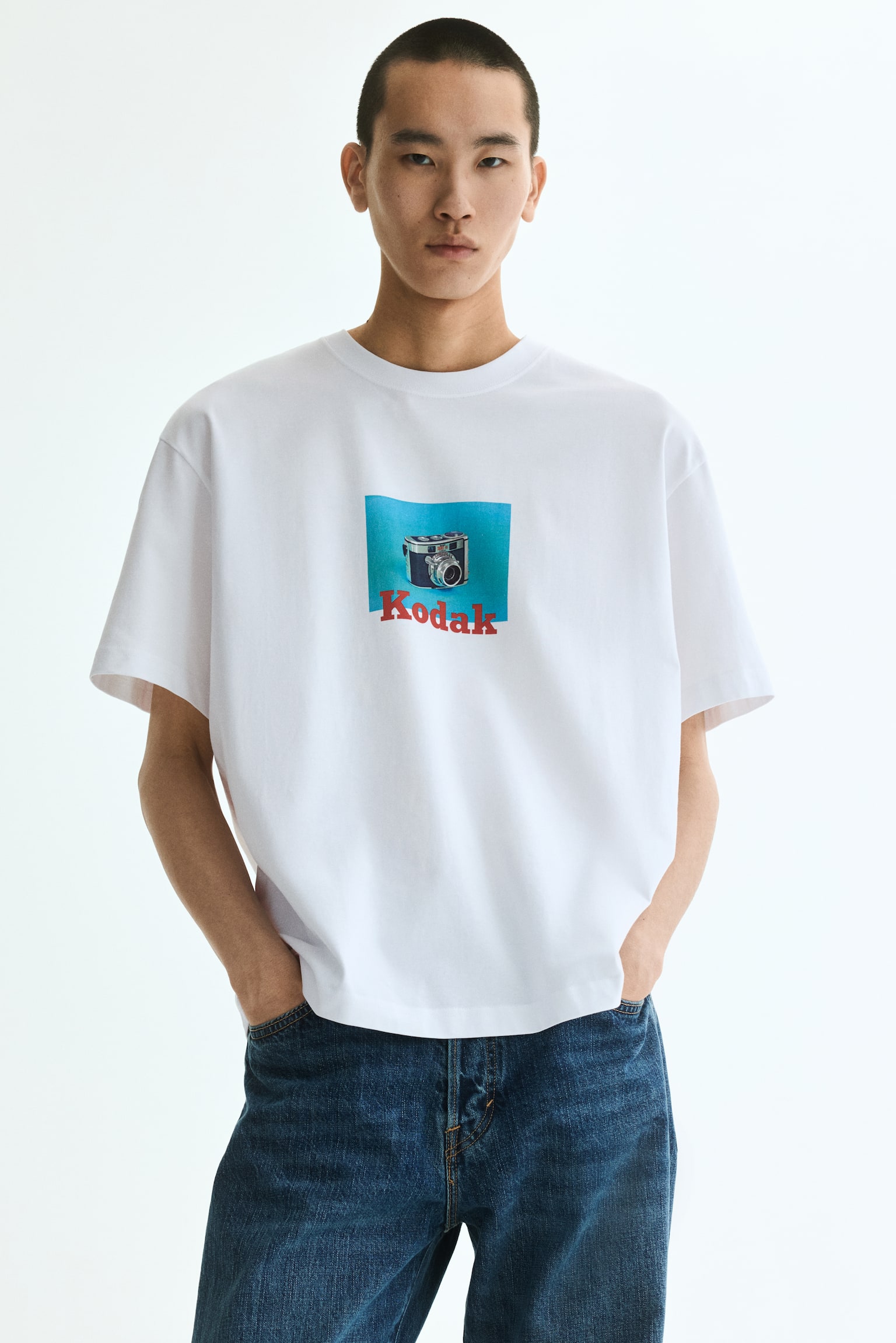 Loose Fit T-shirt - White/Kodak/Black/Scarface/White/Keith Haring/White/University of Michigan/White/Oasis/Dark grey/Nirvana/White/Smiley® Originals/Dark green/Henri Matisse/Light blue/Monet/Black/Florida Gators/White/The Rolling Stones/White/Claude Monet/White/Monet - 1