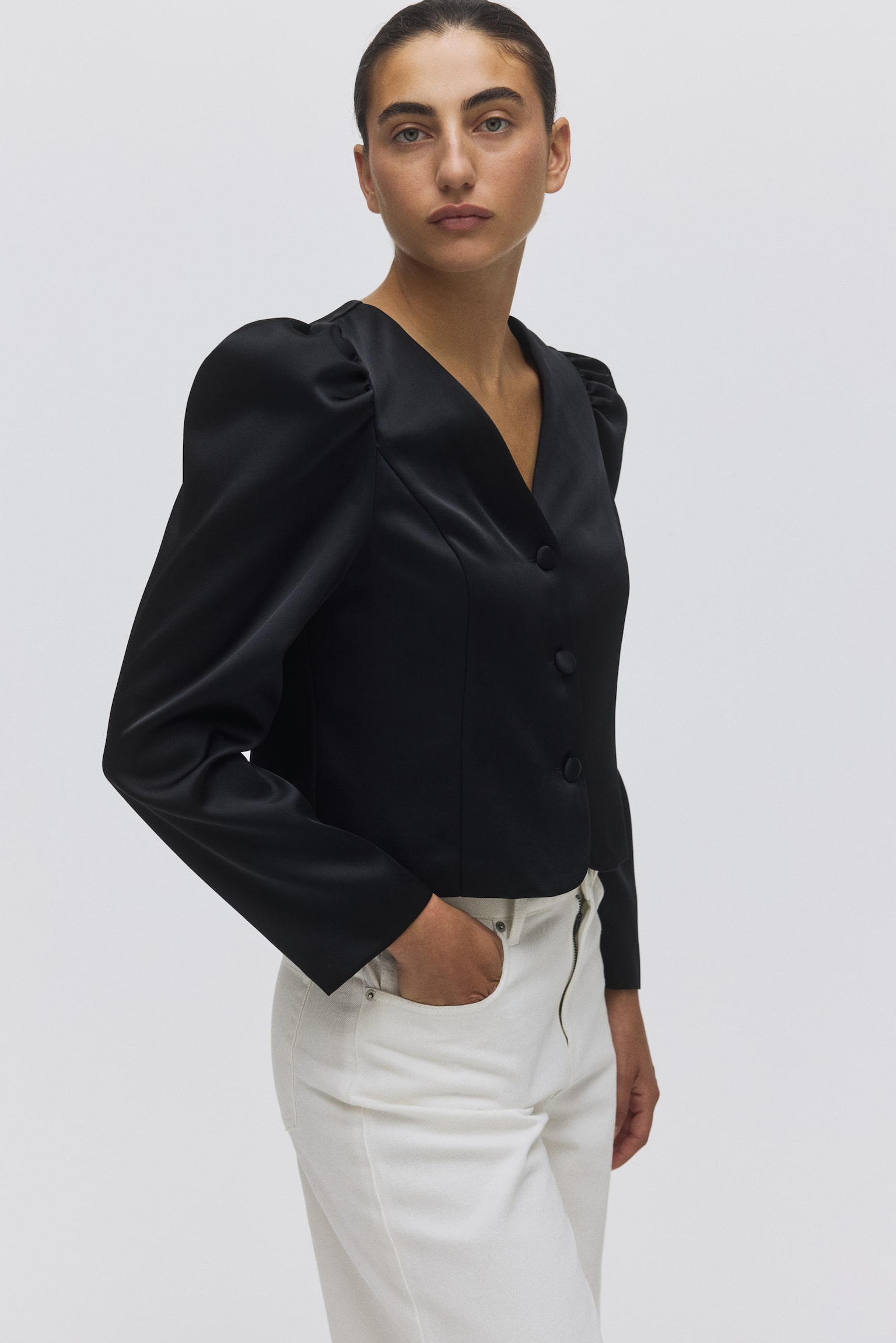 Puff-sleeved blouse - Black - 6