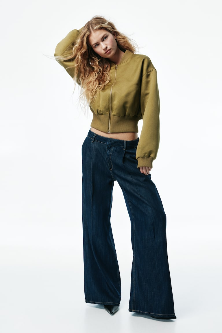 Loose Fit Wide Regular Jeans