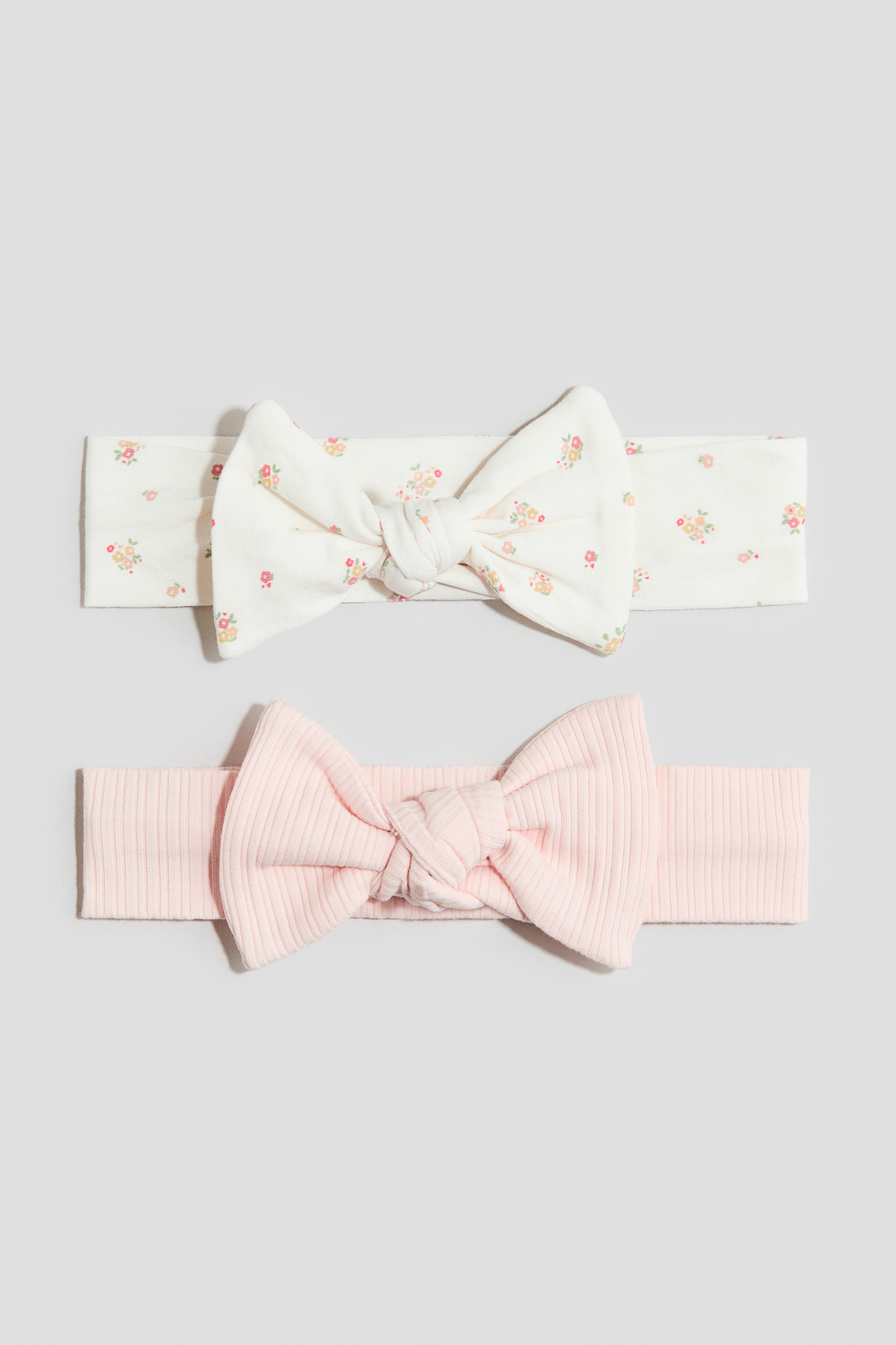 リボンディテールヘアバンド 2本セット - ライトピンク／フローラル