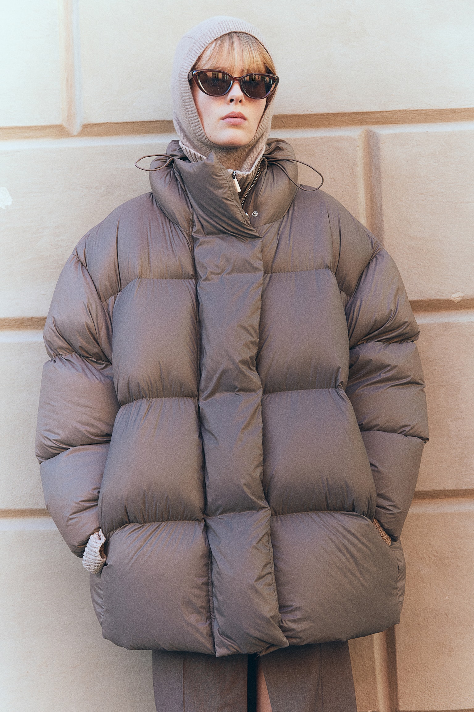 Oversized down puffer jacket - Dark greige/Black - 4