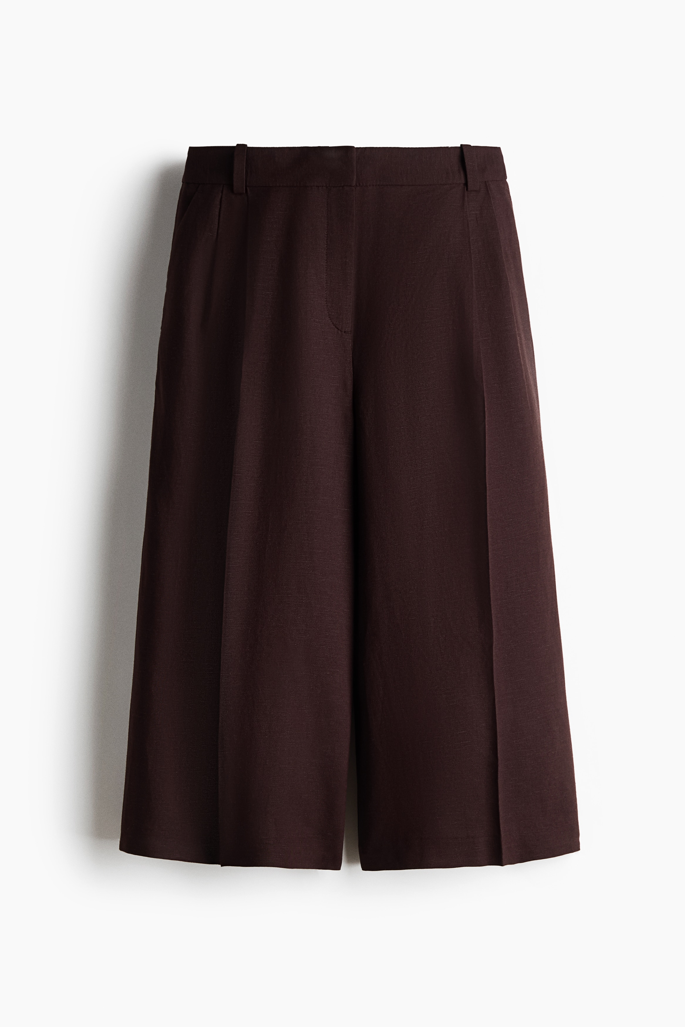 Wide-Leg Linen-Blend CulottesModel