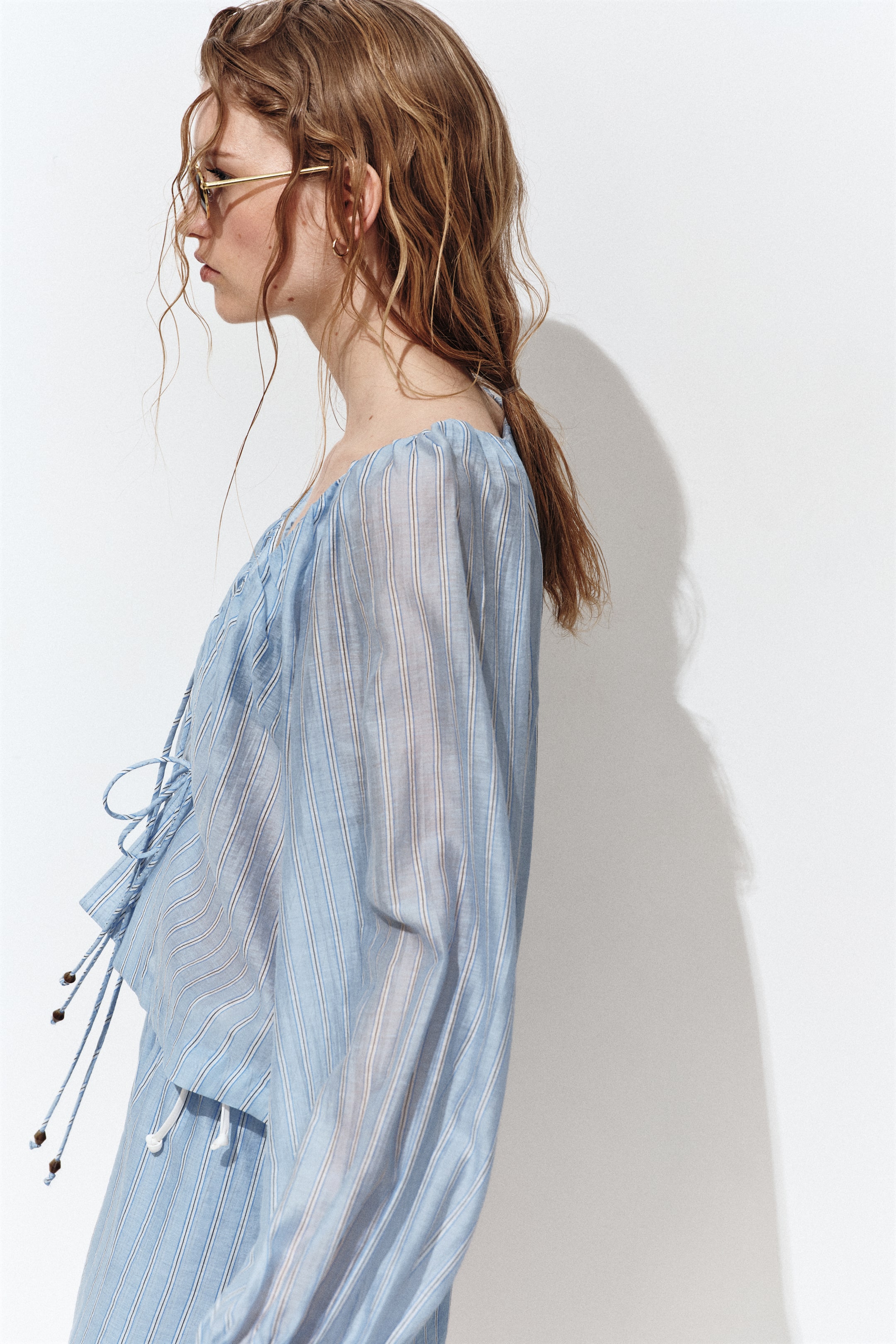 Blouse à nouer en lin mélangé