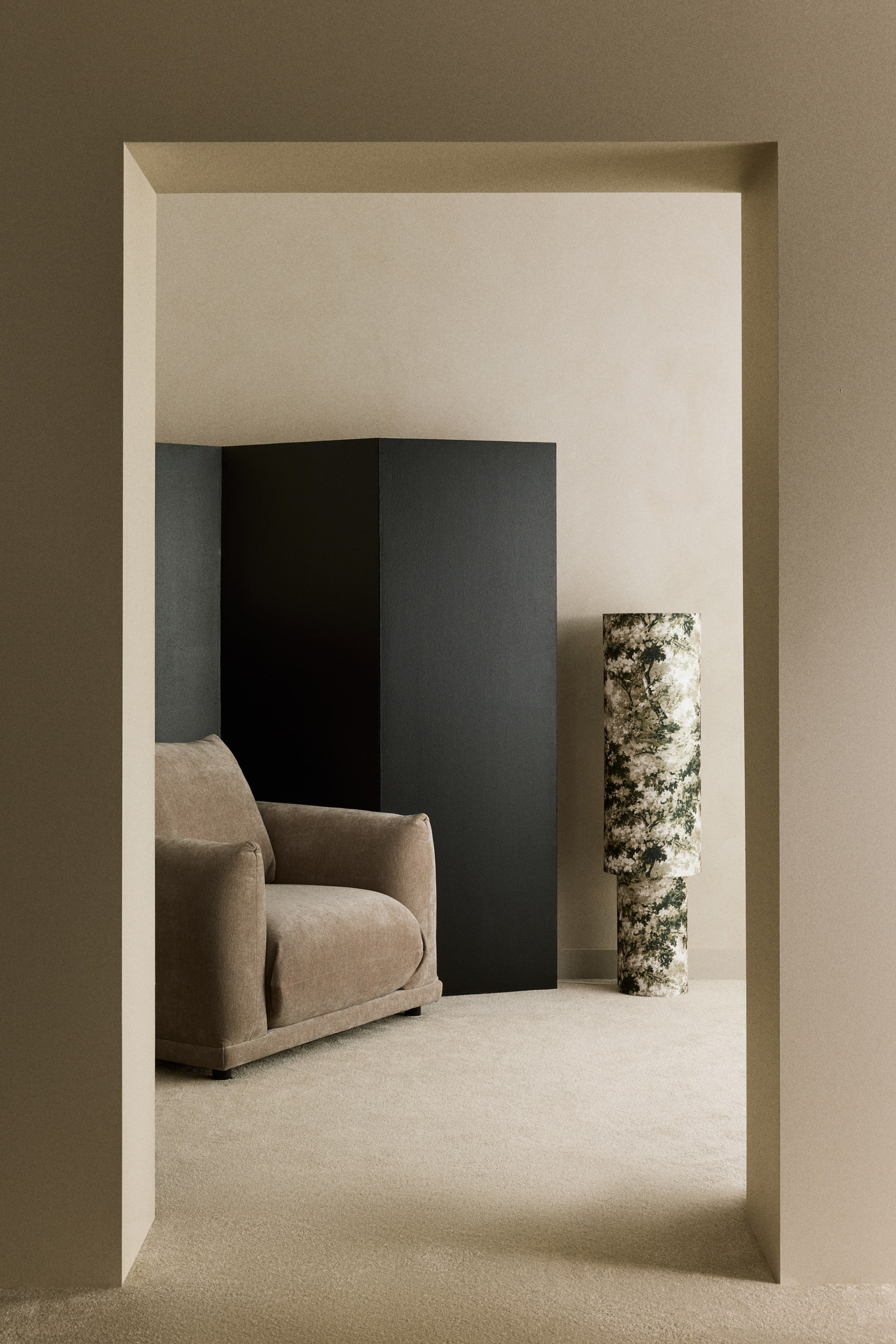 View larger image: Patterned floor lamp - Dark green/Patterned - Home All | H&M GB 1